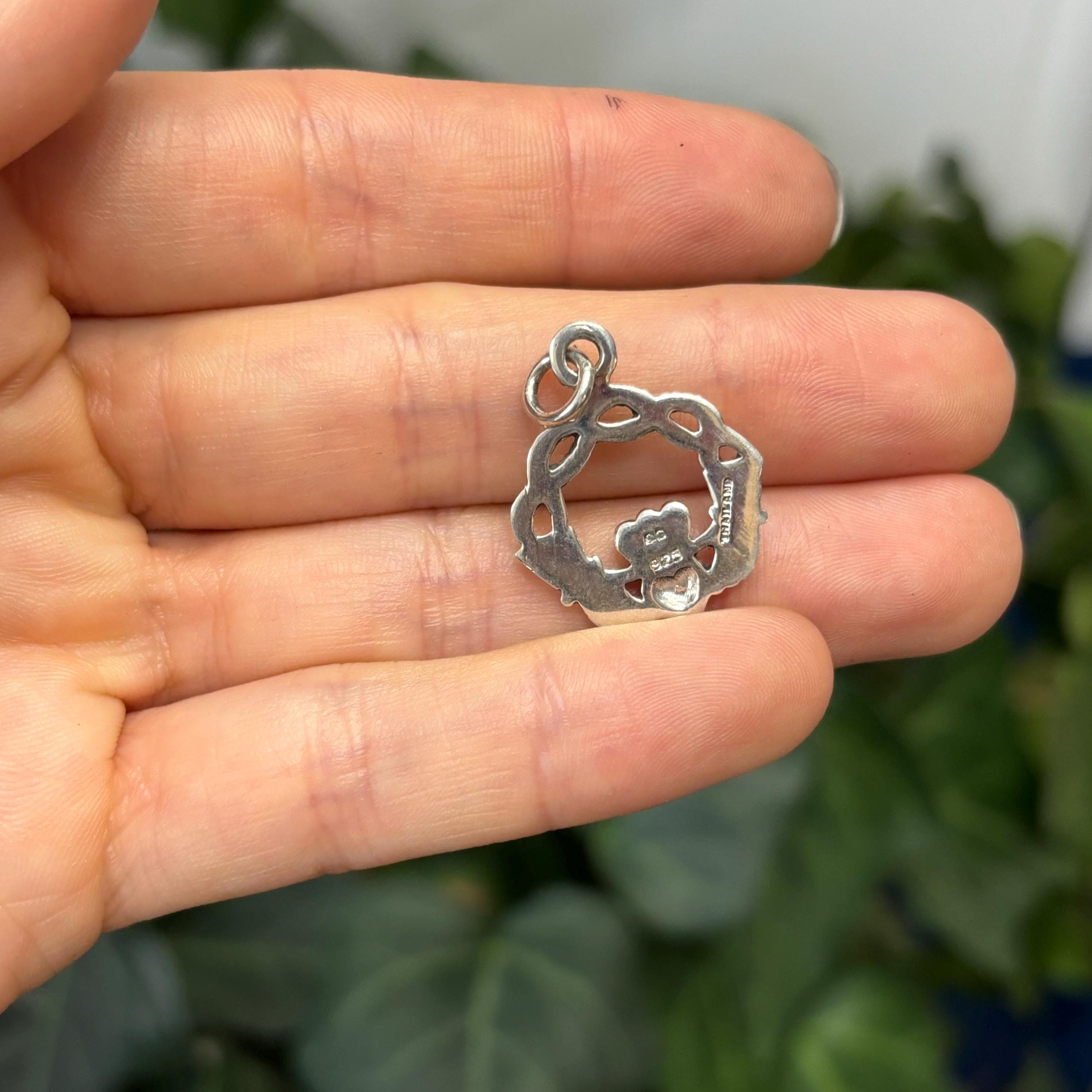 Sterling Silver Celtic Claddagh Circle Charm Pendant 21mm
