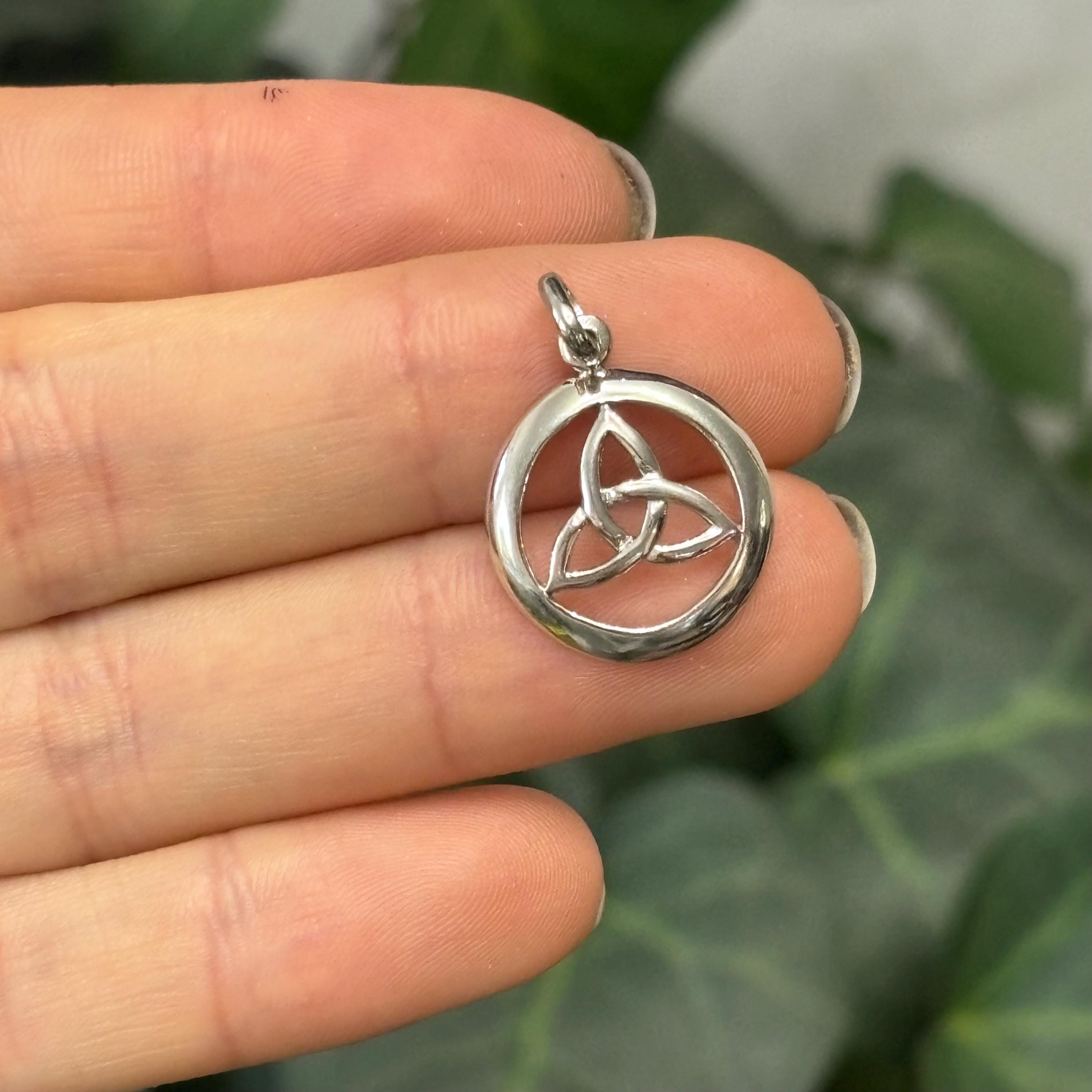 Sterling Silver Celtic Trinity Knot Circle Charm Pendant