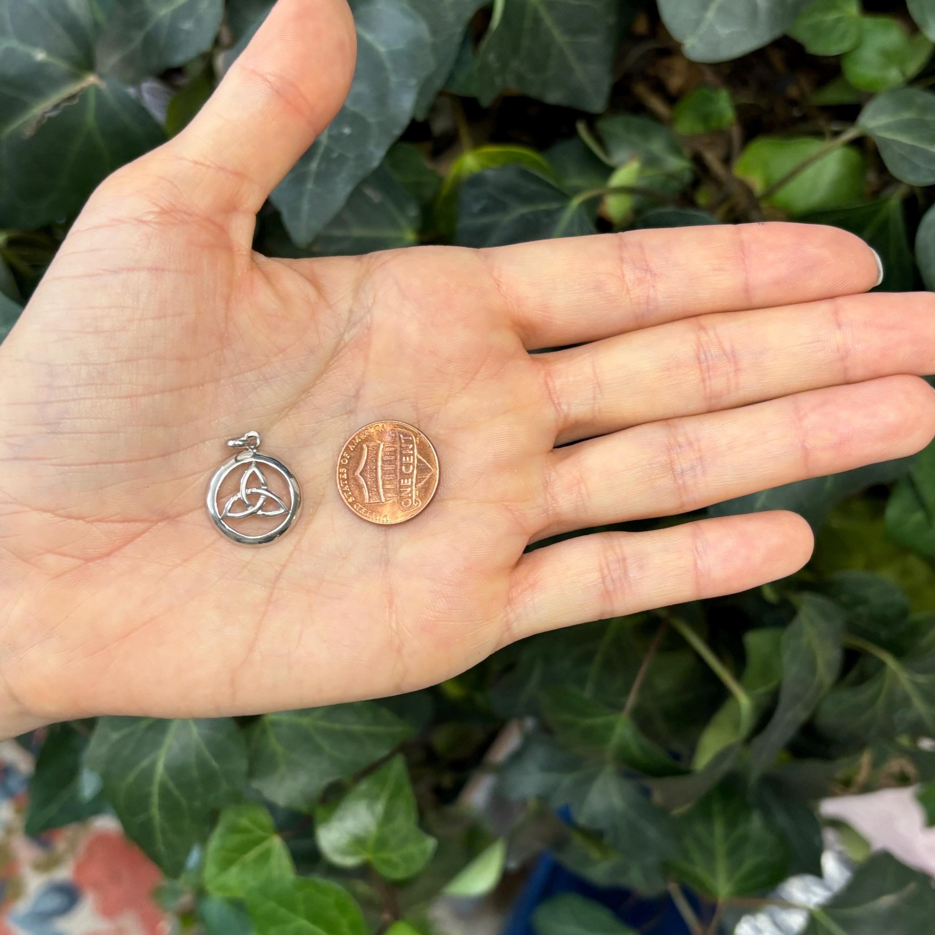 Sterling Silver Celtic Trinity Knot Circle Charm Pendant