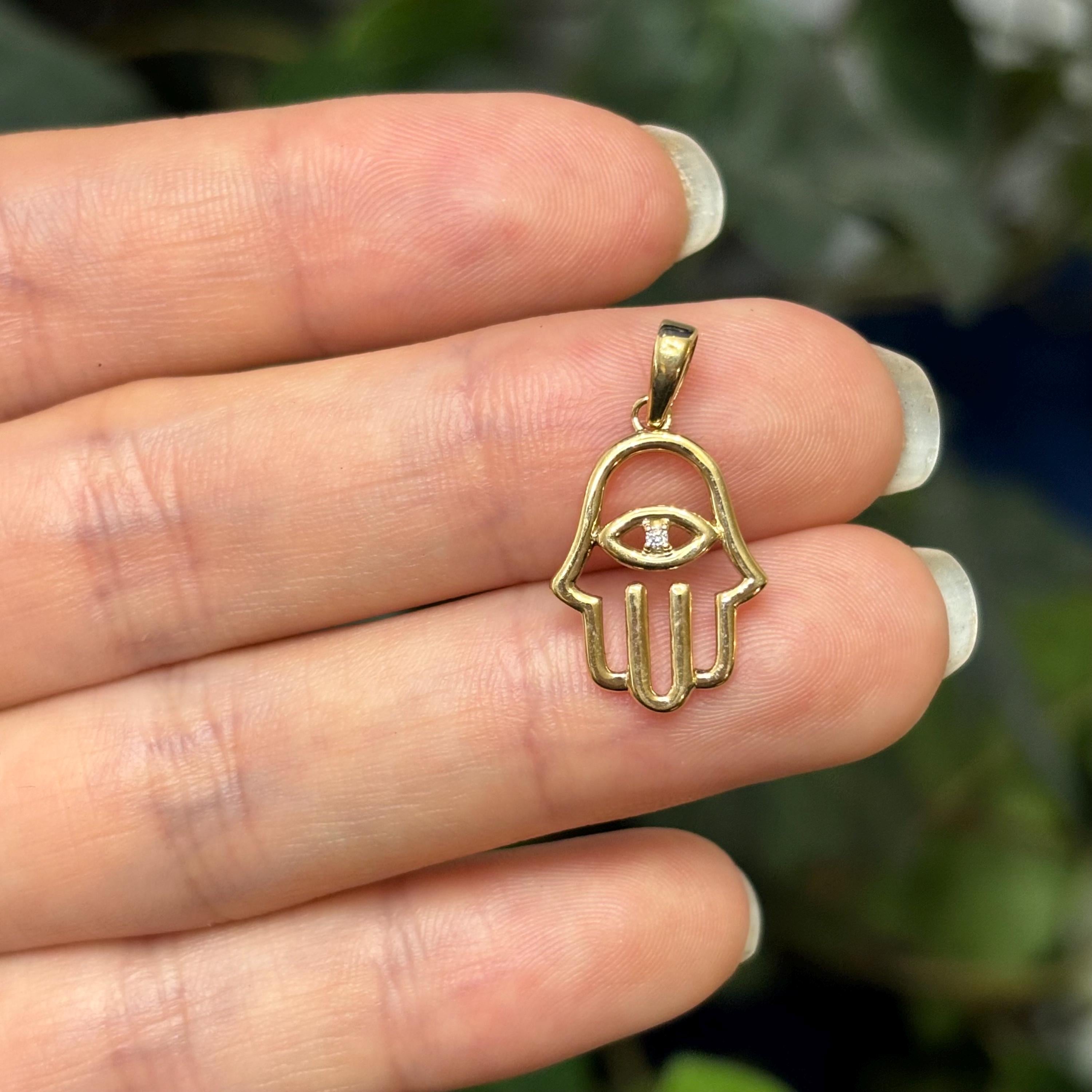14KT Yellow Gold and Diamond Hamsa Evil Eye Detailed Pendant Small