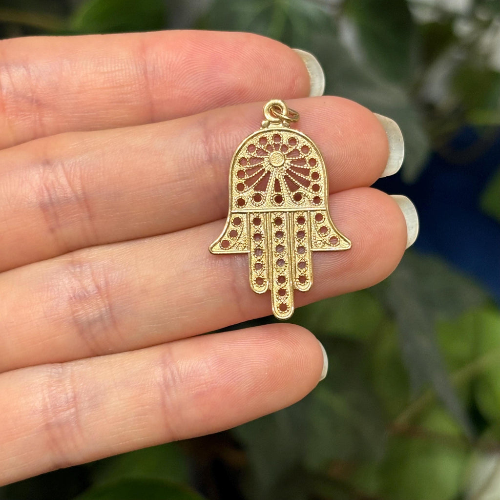 14K Yellow Gold Hamsa Chamseh Detailed Filigree Pendant