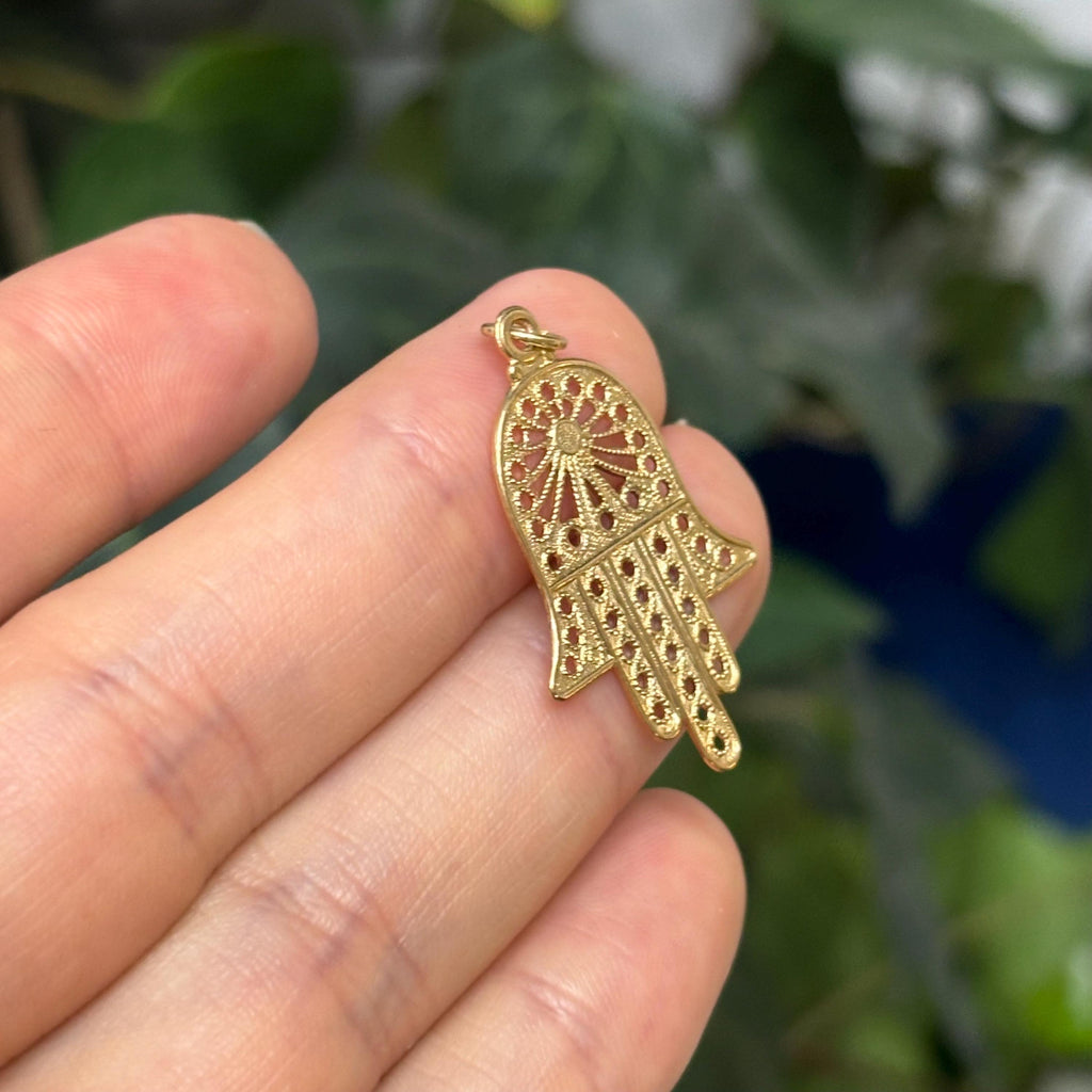 14K Yellow Gold Hamsa Chamseh Detailed Filigree Pendant