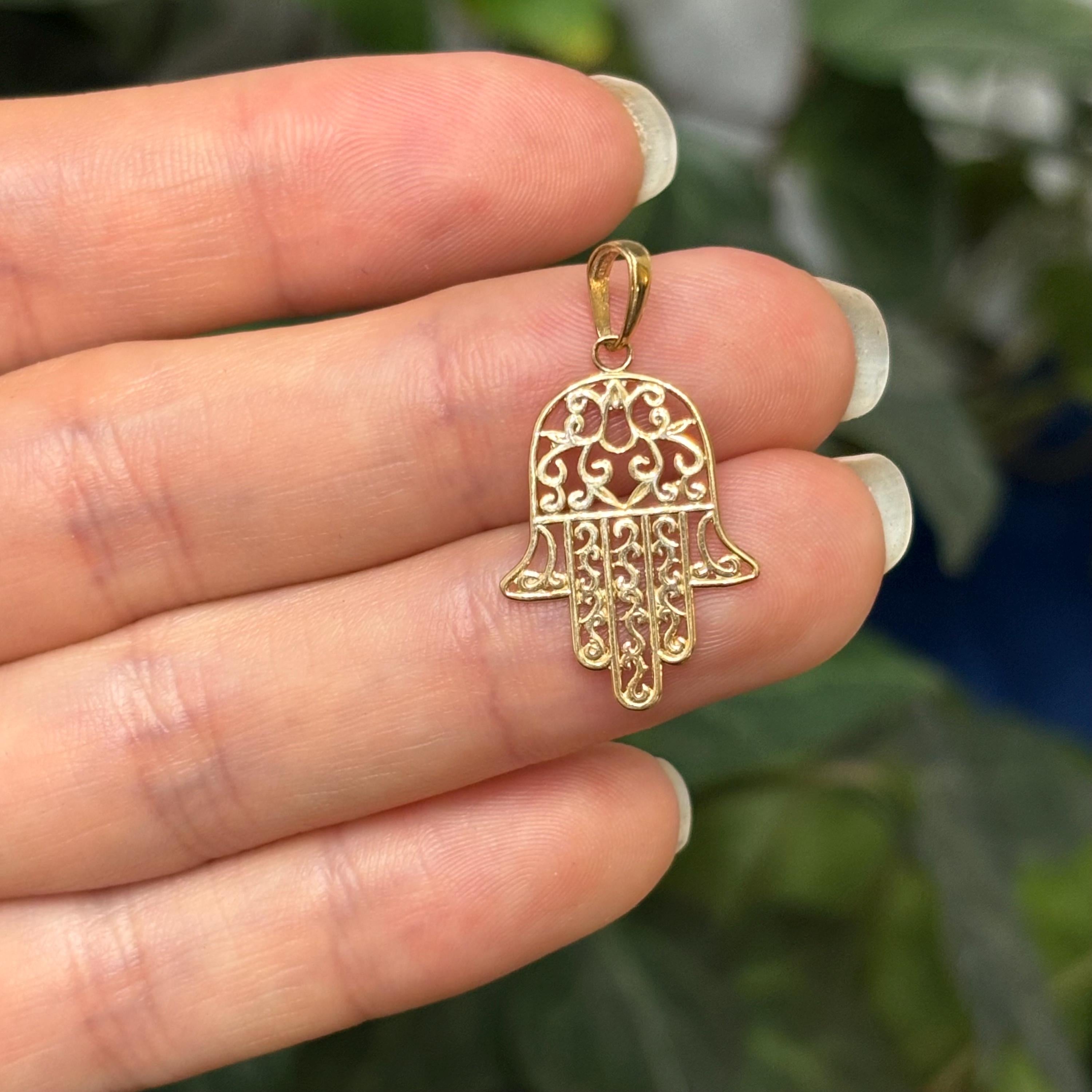 10K Yellow Gold Hamsa Chamseh Detailed Filigree Pendant