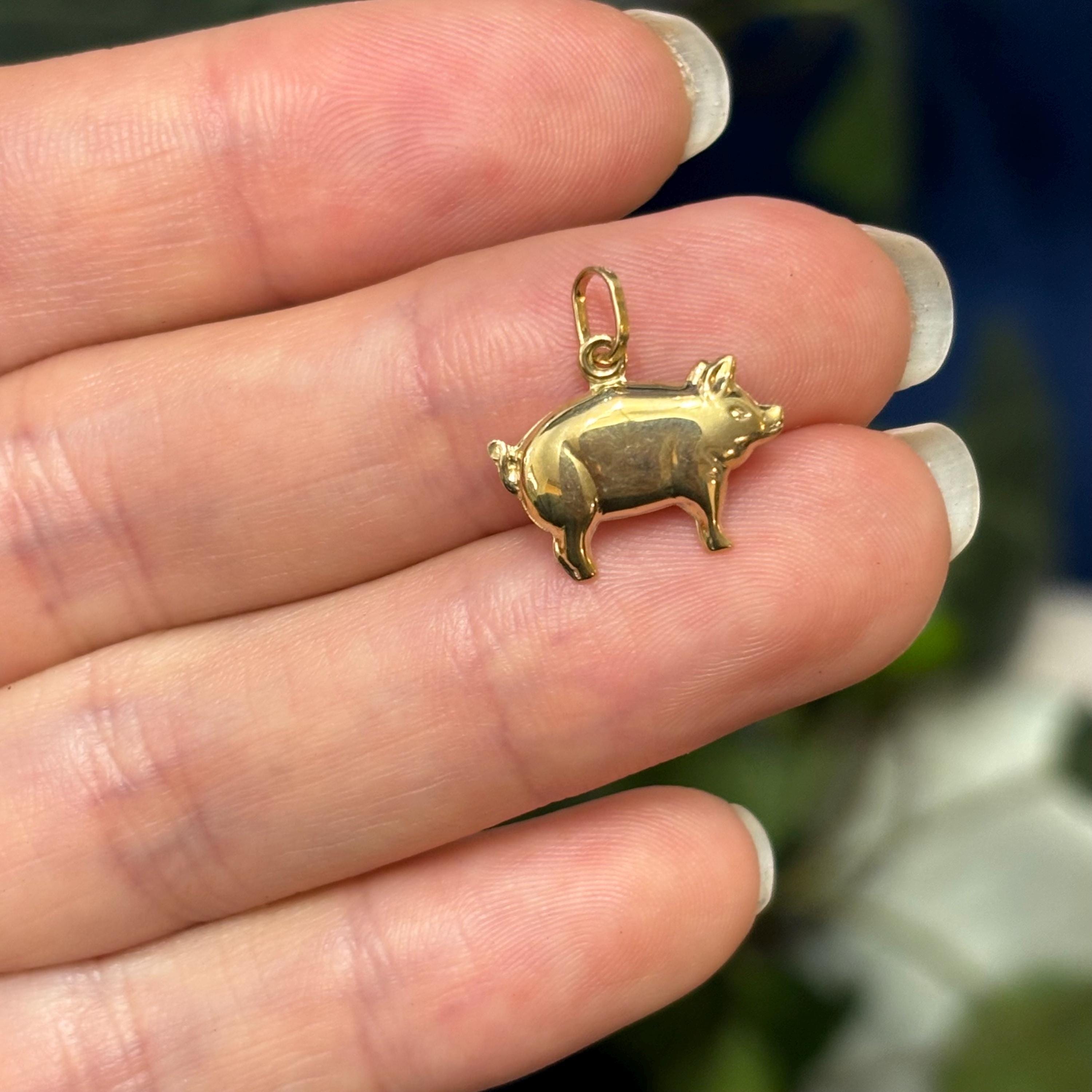 14K Yellow Gold Puffed Pig Hog Detailed Charm Pendant
