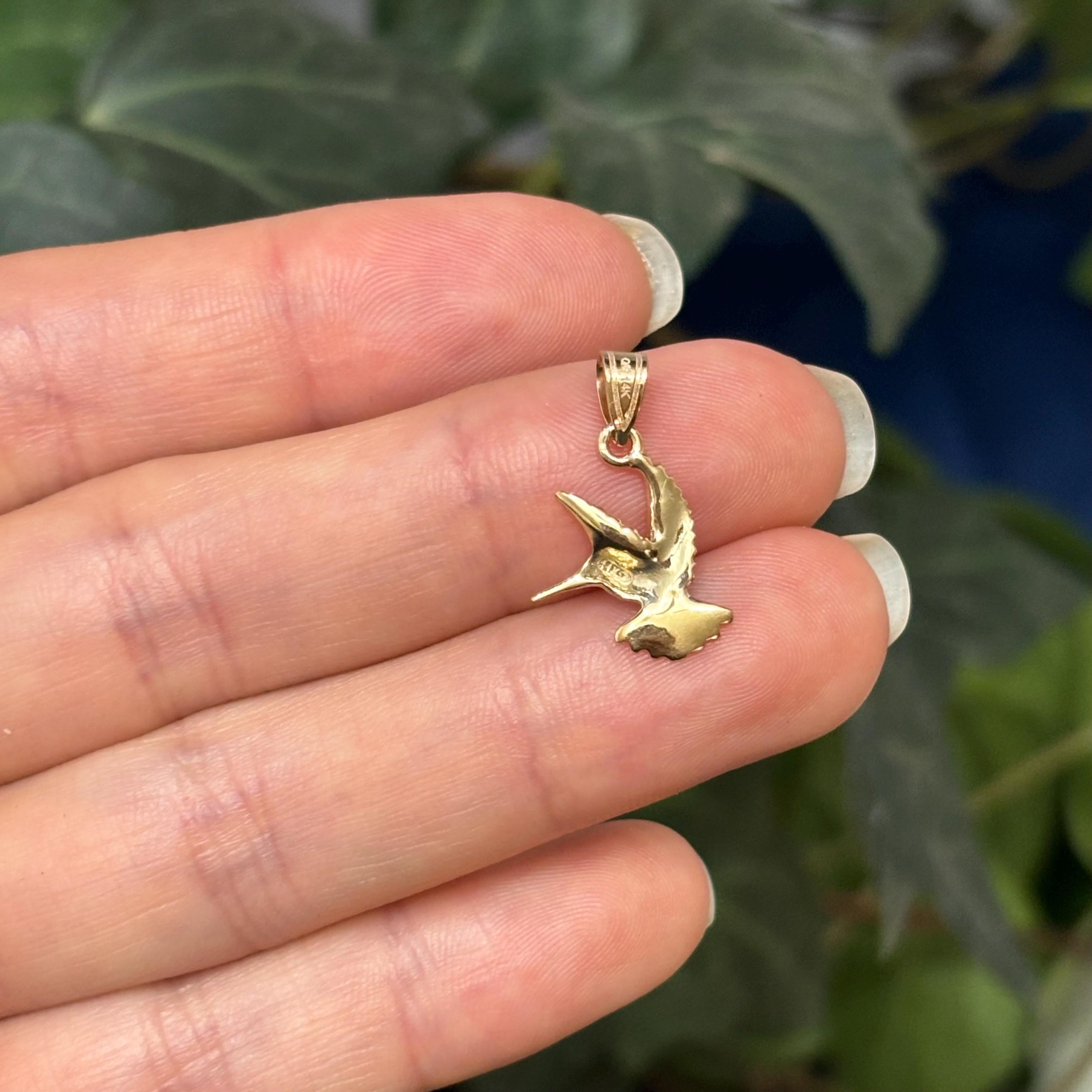 14K Yellow Gold Hummingbird Detailed Charm Pendant