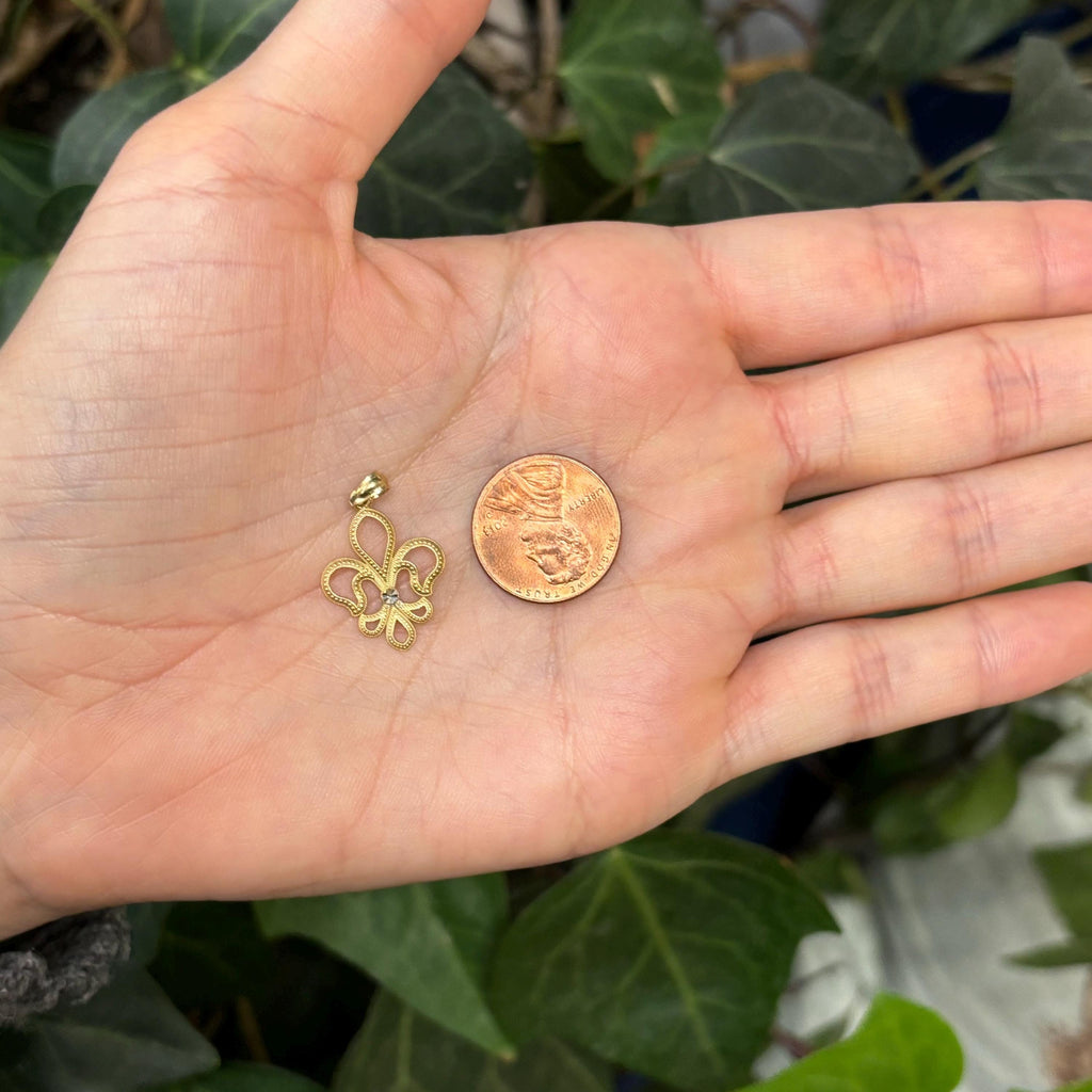 14K Yellow Gold Fleur de Lis Detailed Charm Pendant