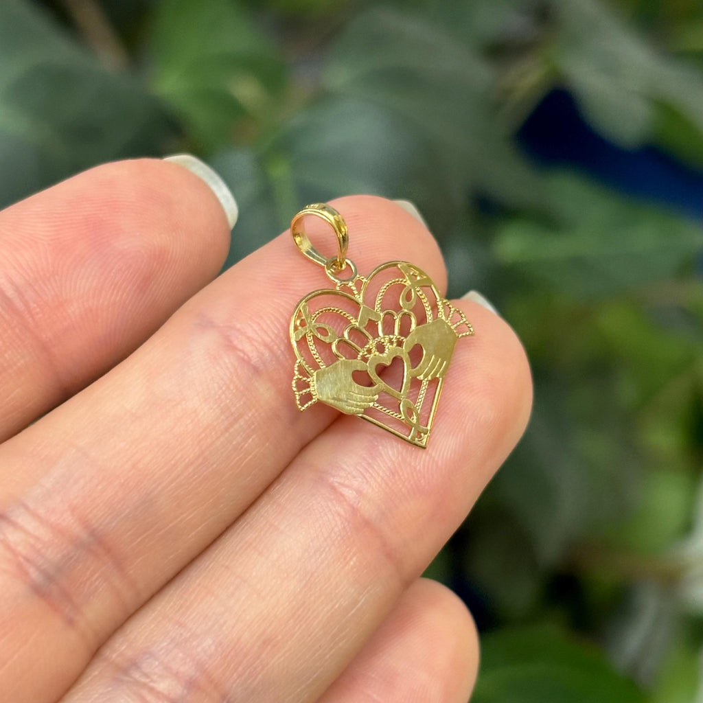 10K Yellow Gold Irish Claddagh Heart Filigree Design Detailed Charm Pendant