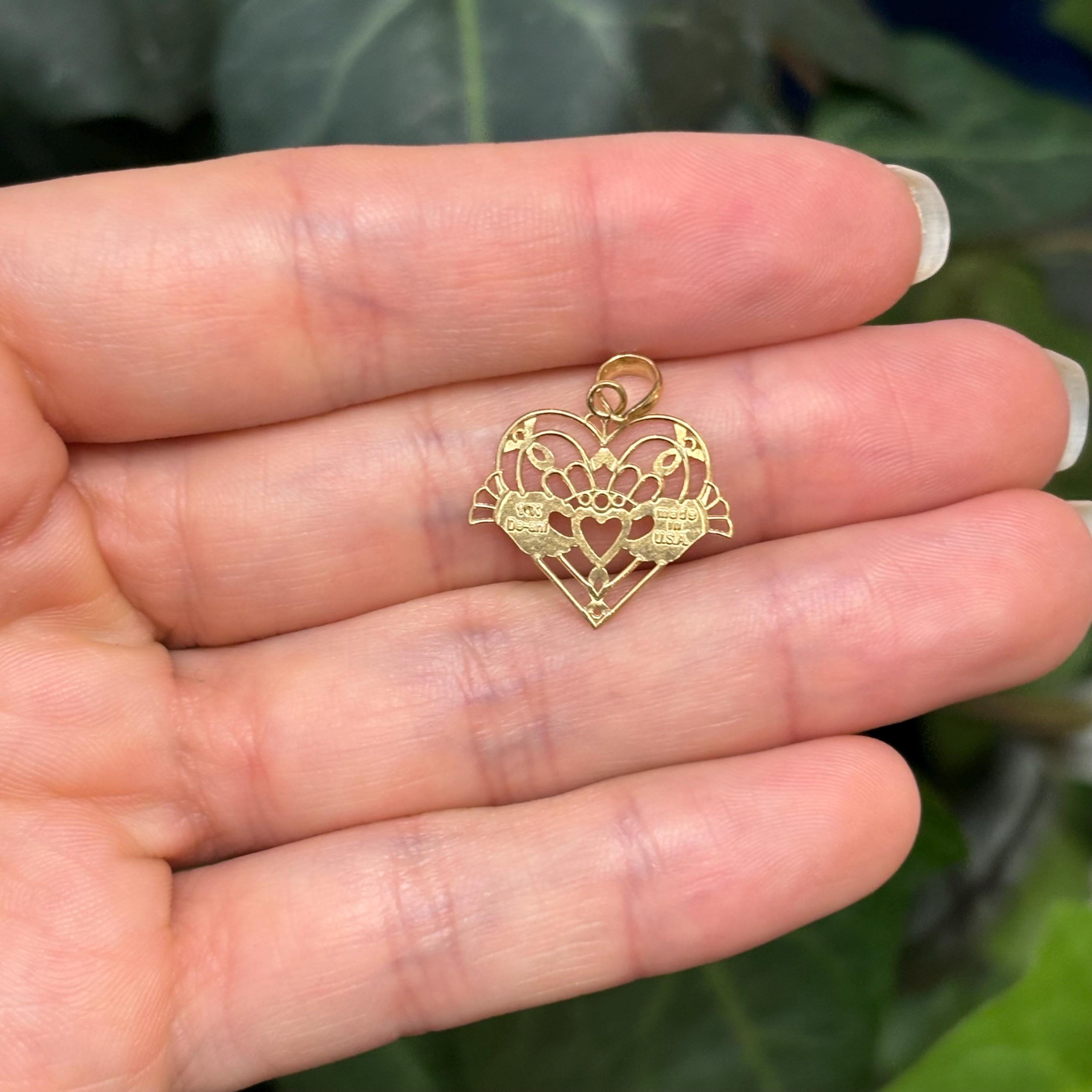 10K Yellow Gold Irish Claddagh Heart Filigree Design Detailed Charm Pendant