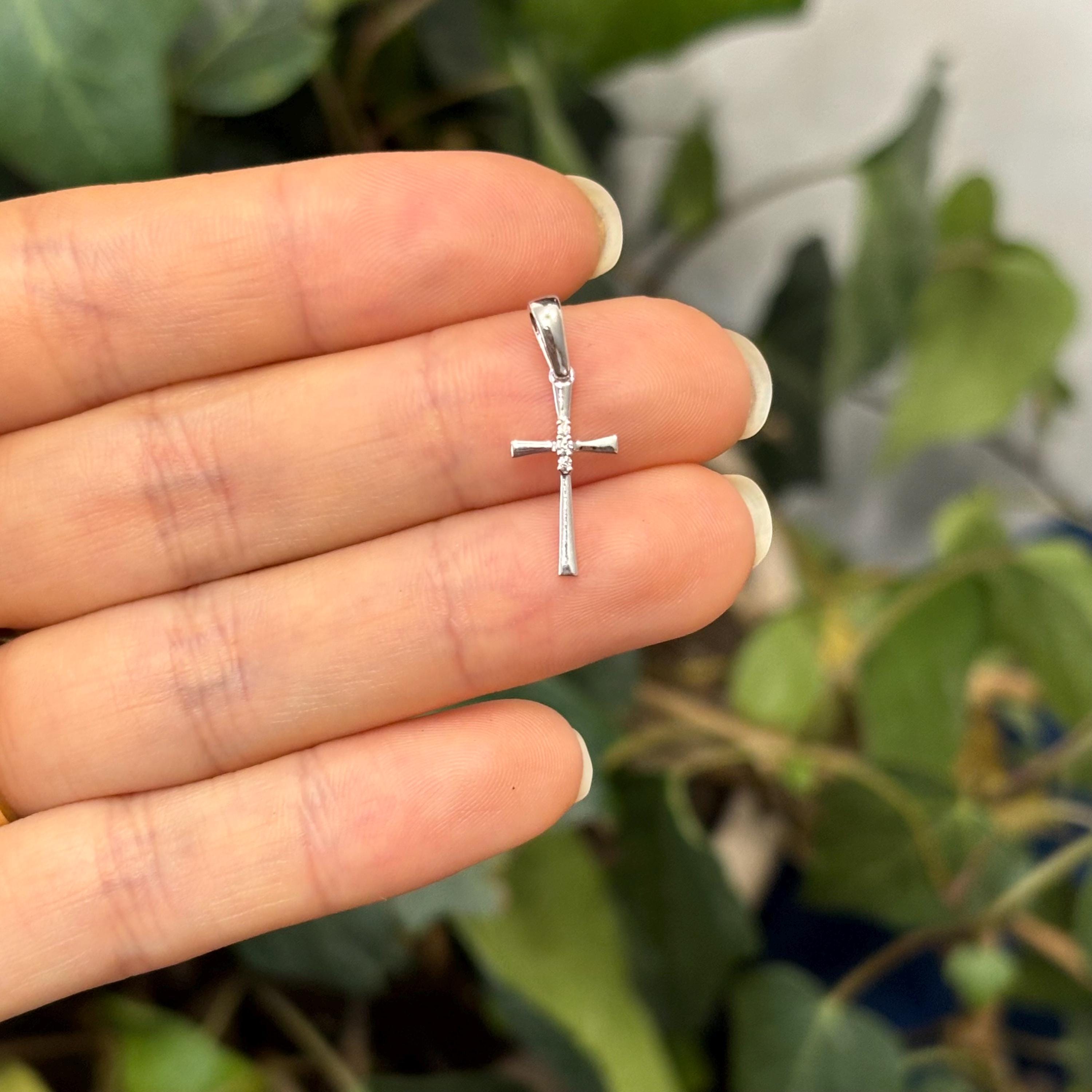 14k White Gold .02 Carat Diamond Thin Cross Pendant Charm