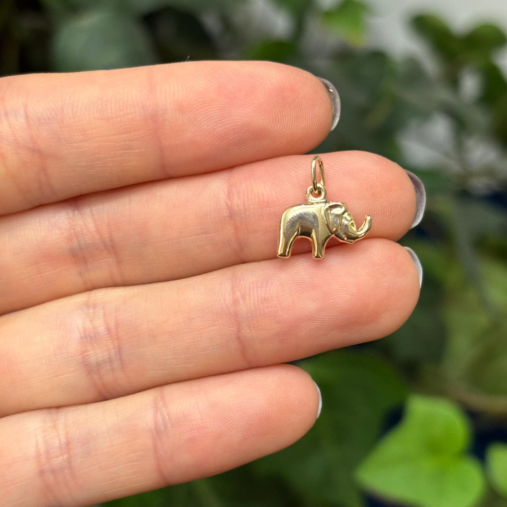 14K Yellow Gold Elephant Detailed Good Luck Charm Pendant