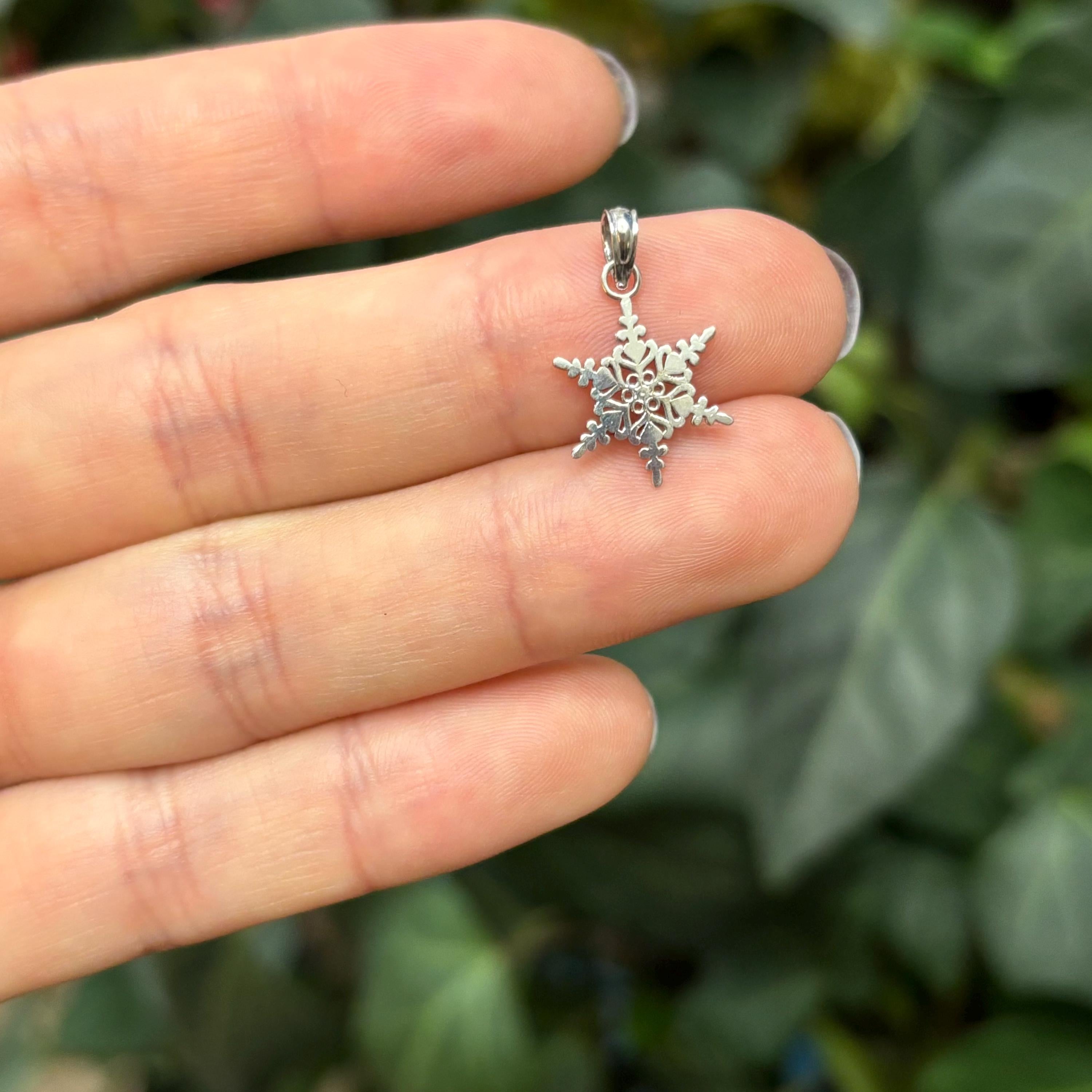 14K White Gold Bezel Snowflake Charm Pendant