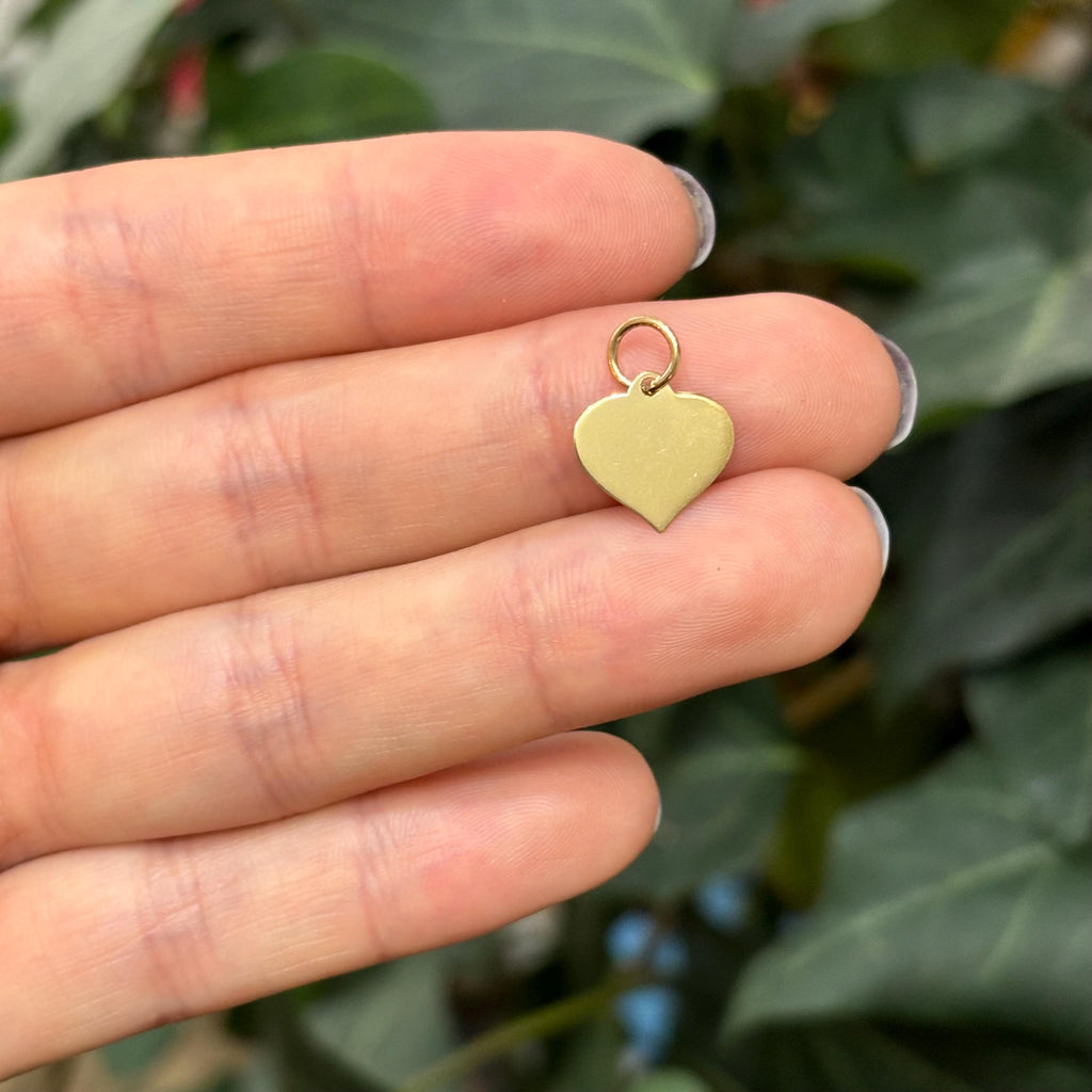 10K Gold Heart Flat Engraveable Design Detailed Charm Pendant Small Mini
