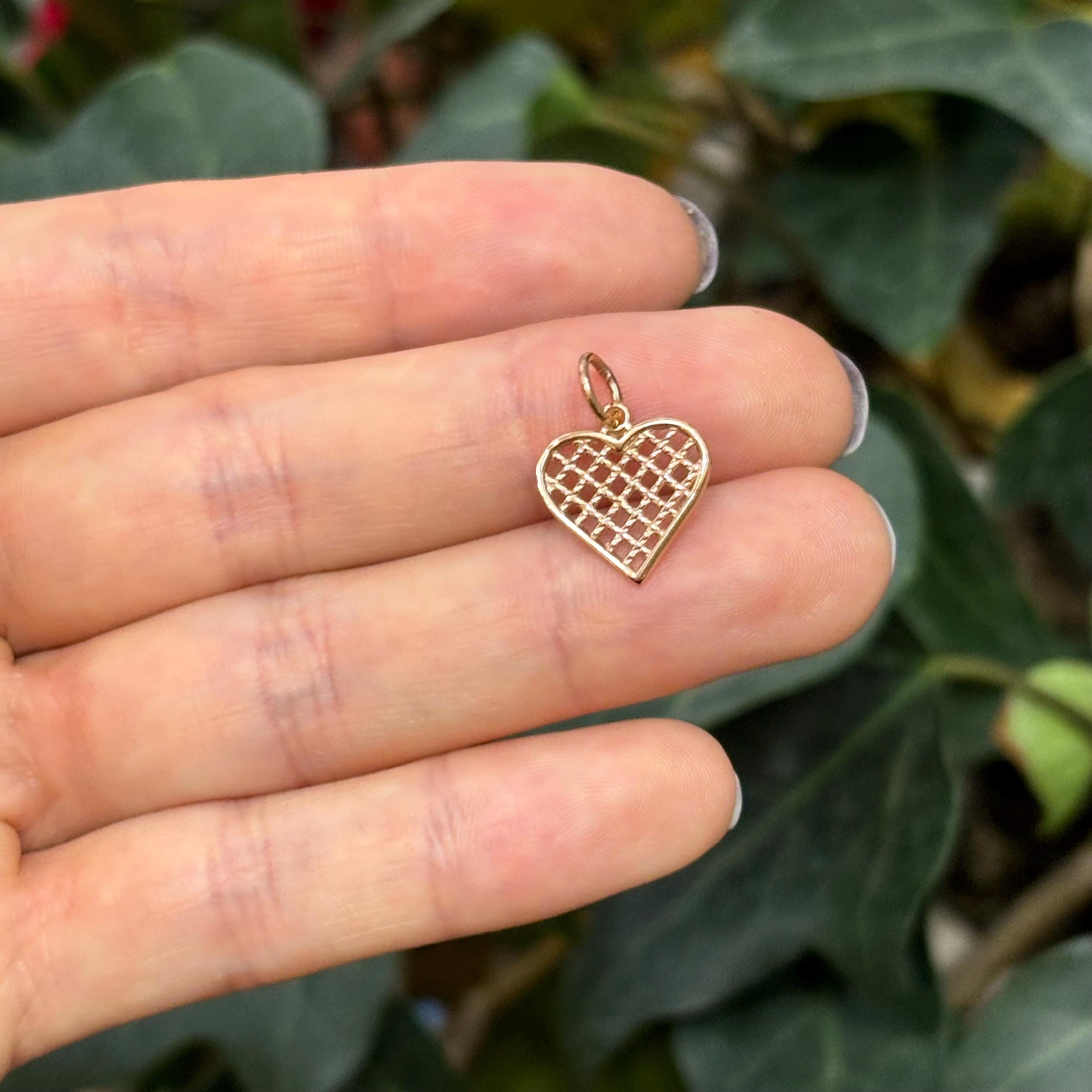 10K Rose Gold Heart Basketweave Design Detailed Charm Pendant Small