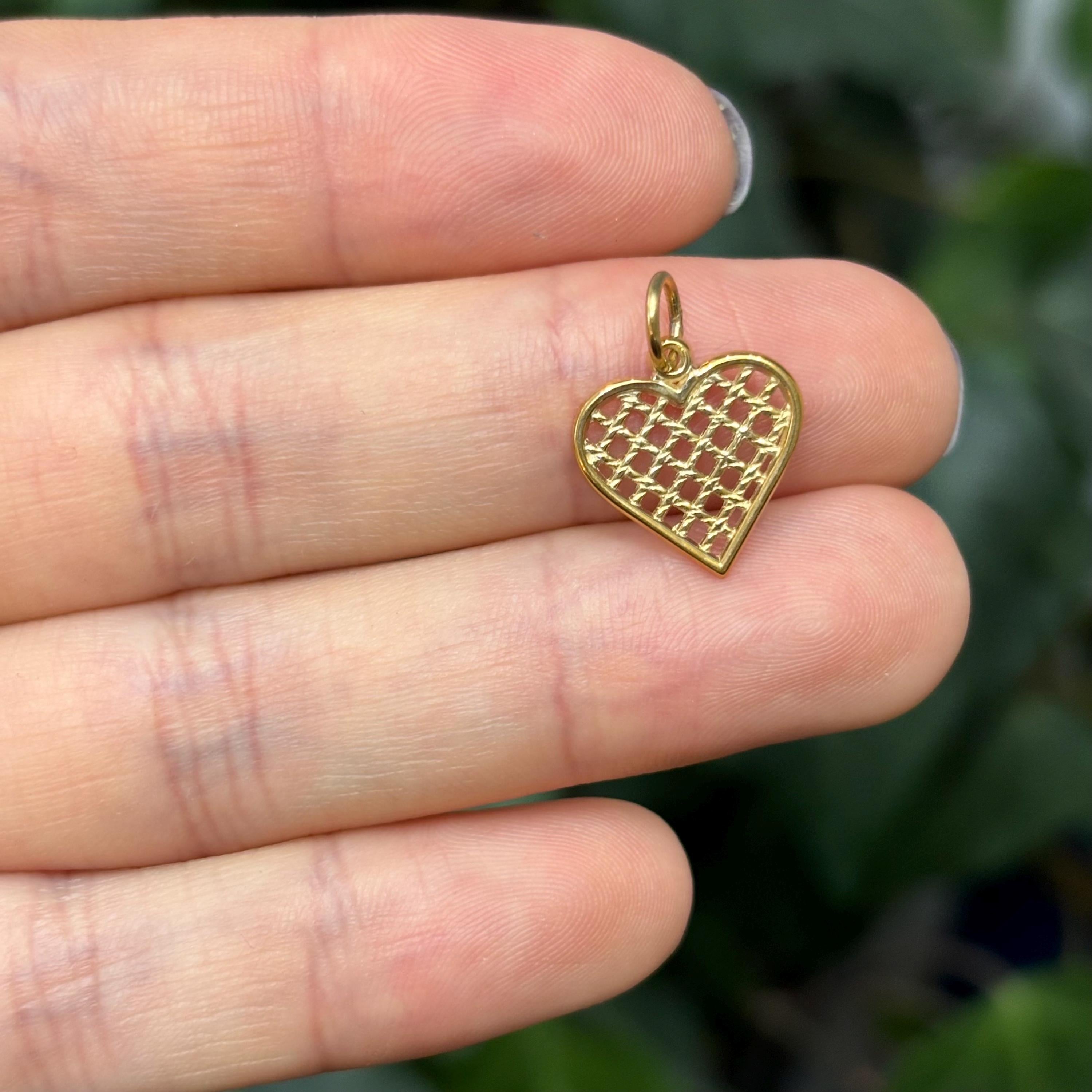 10K Yellow Gold Heart Basketweave Design Detailed Charm Pendant Small