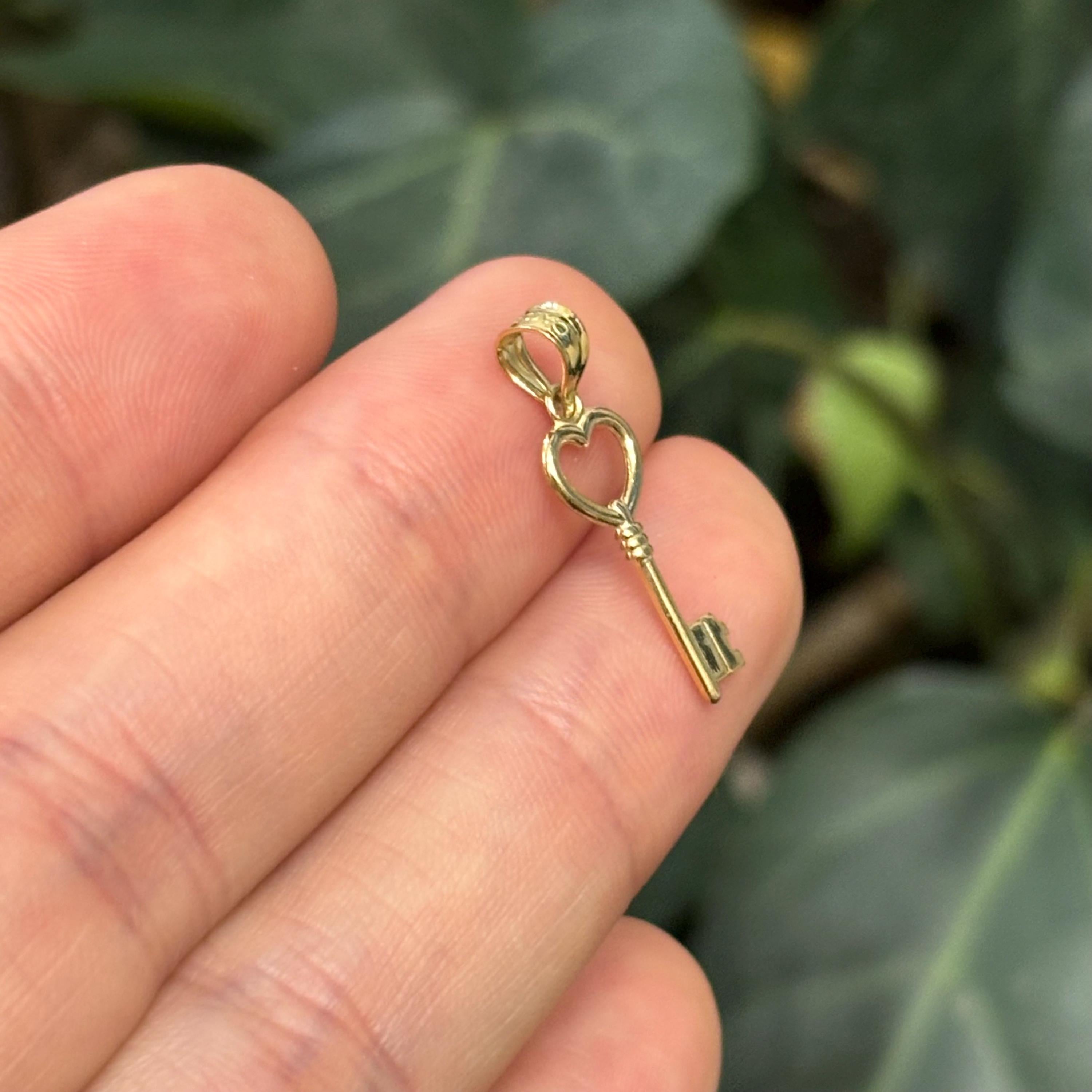 10K Gold Heart Key Charm Pendant Small Mini