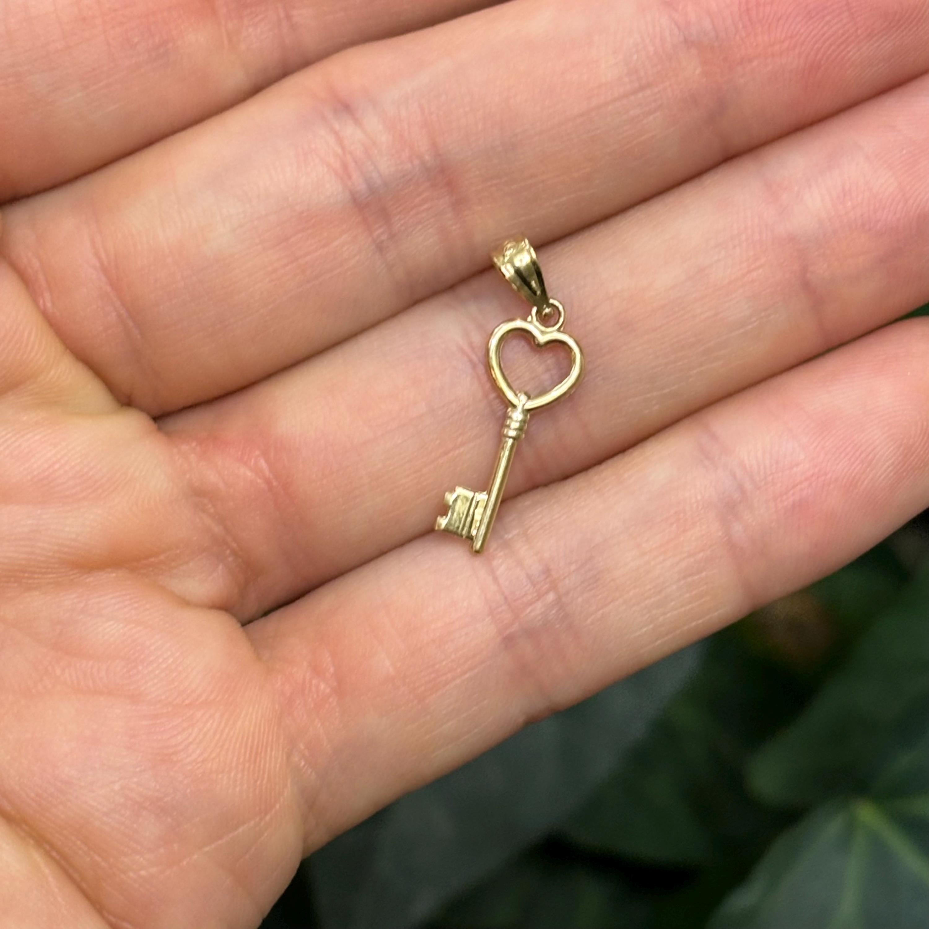 10K Gold Heart Key Charm Pendant Small Mini