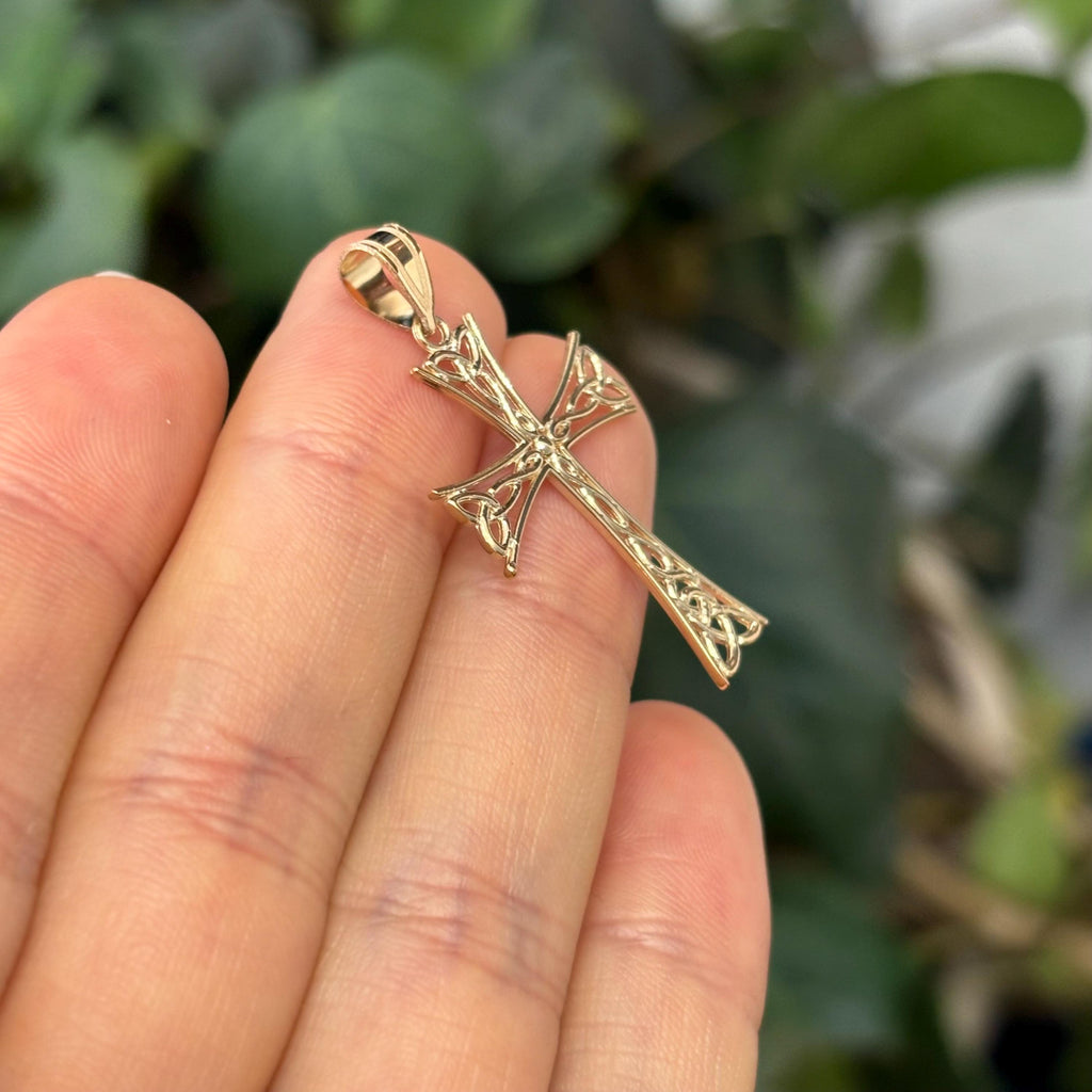 10k Gold Celtic Knot Trinity Cross Pendant 29mm