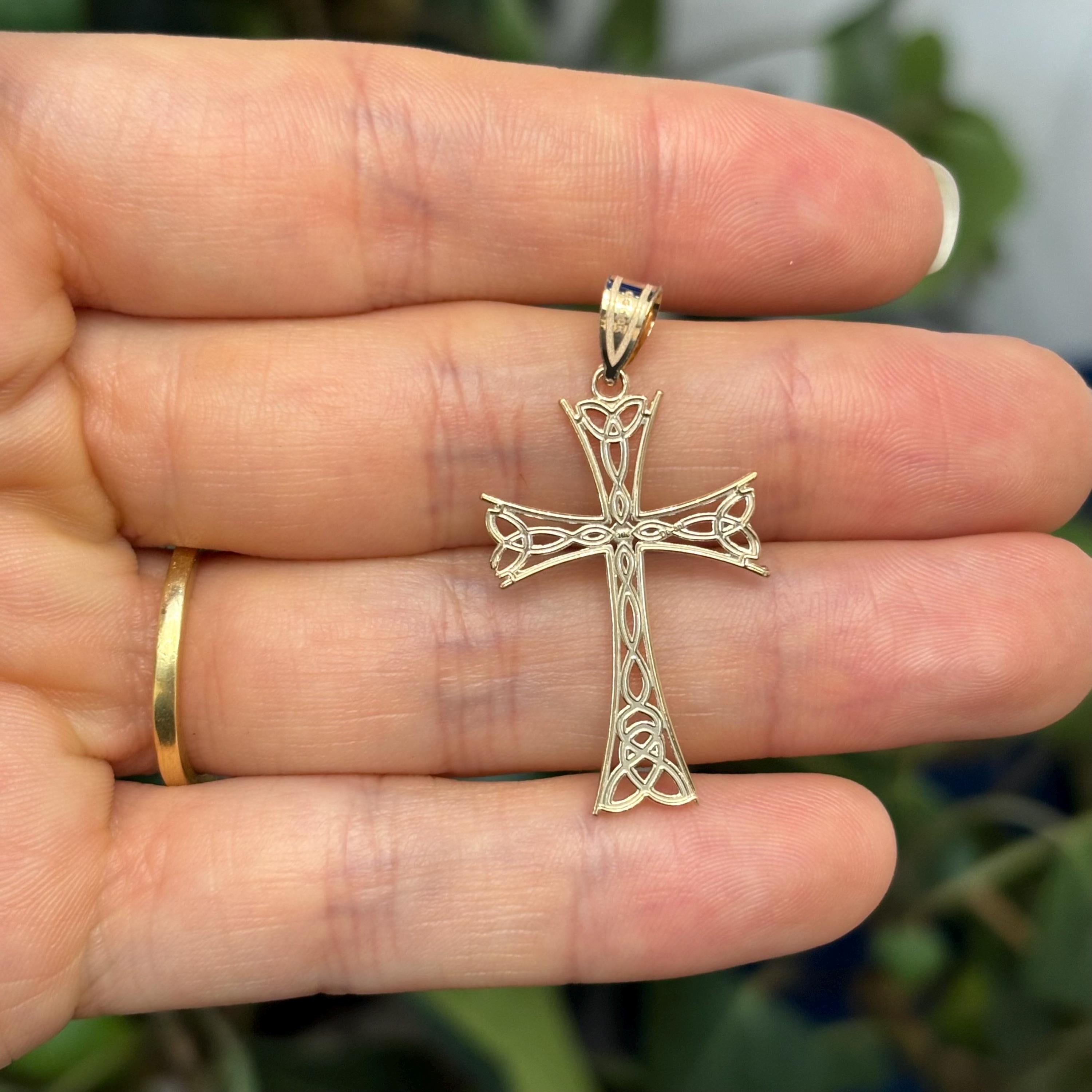 10k Gold Celtic Knot Trinity Cross Pendant 29mm