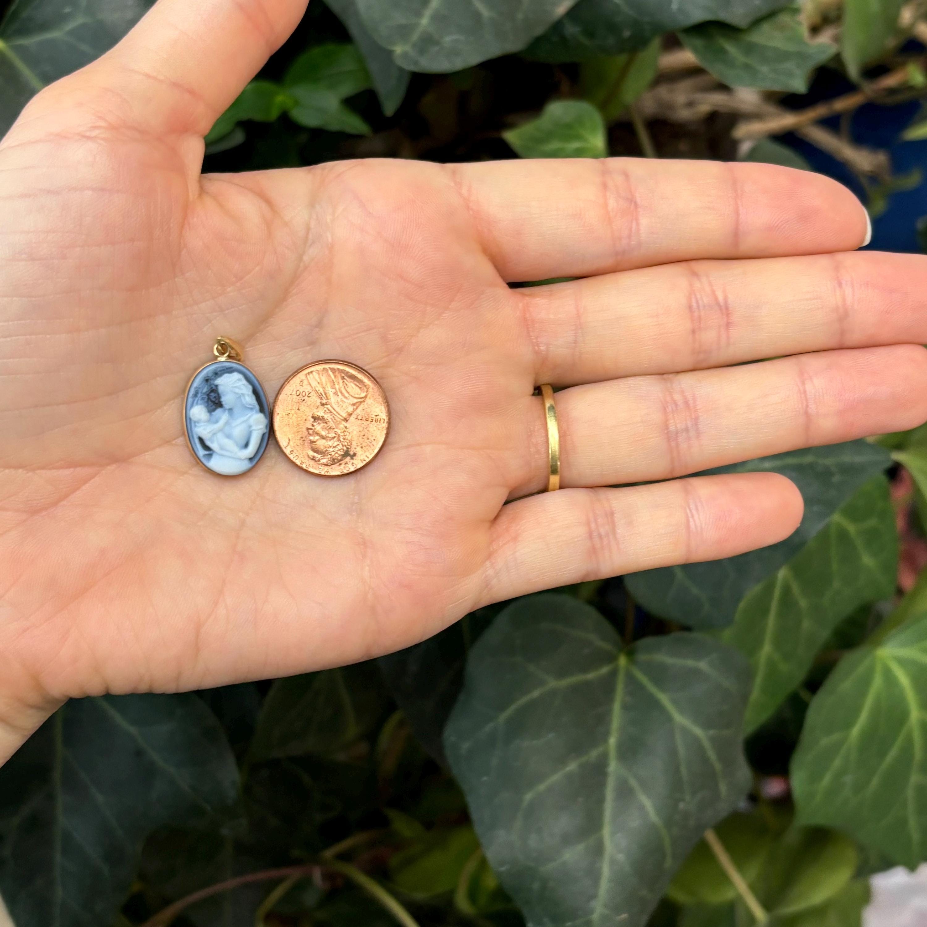 14k Gold Blue Agate Cameo Mother and Child Oval Pendant