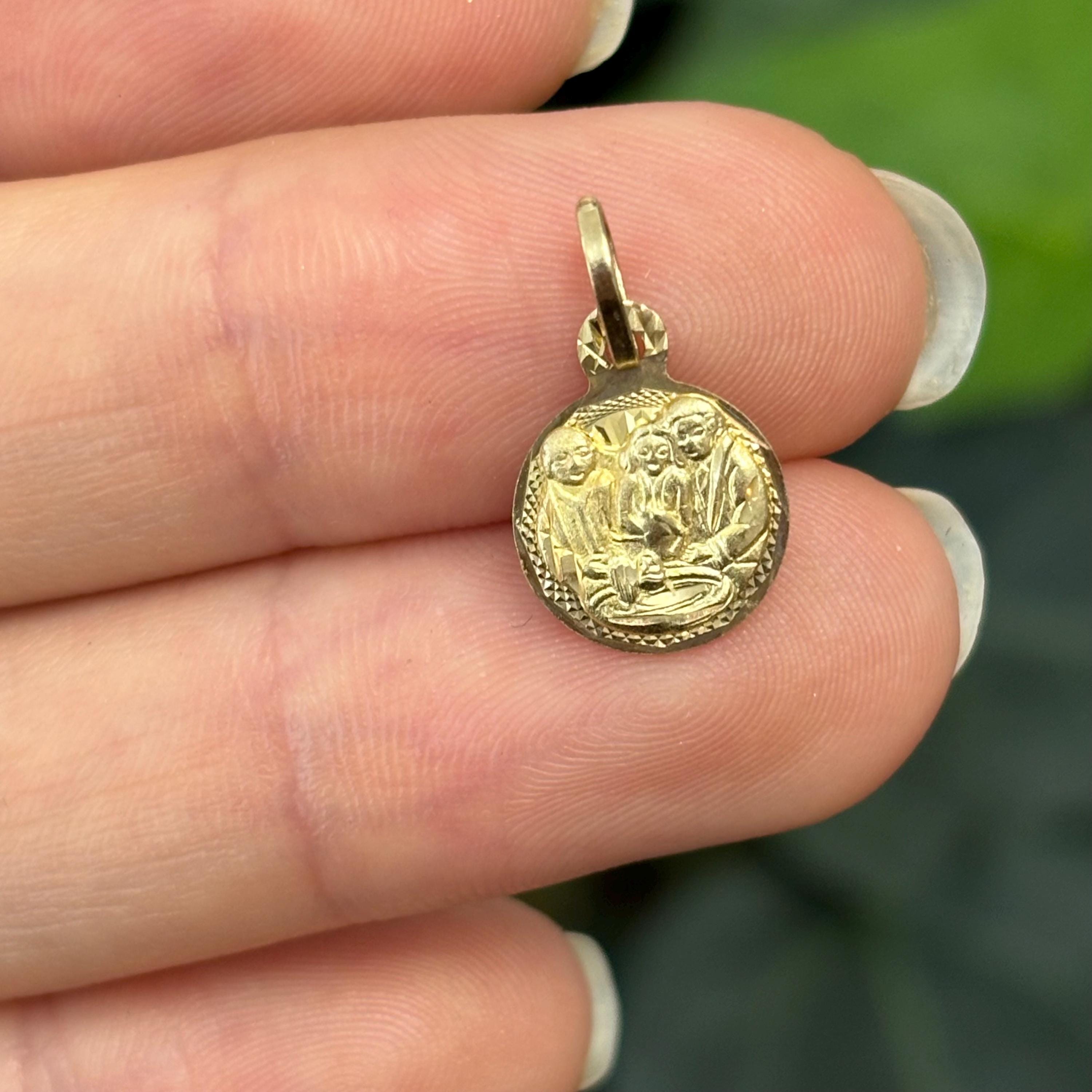 14k Gold Infant Baptism Medal Round Medal Charm Pendant 10mm