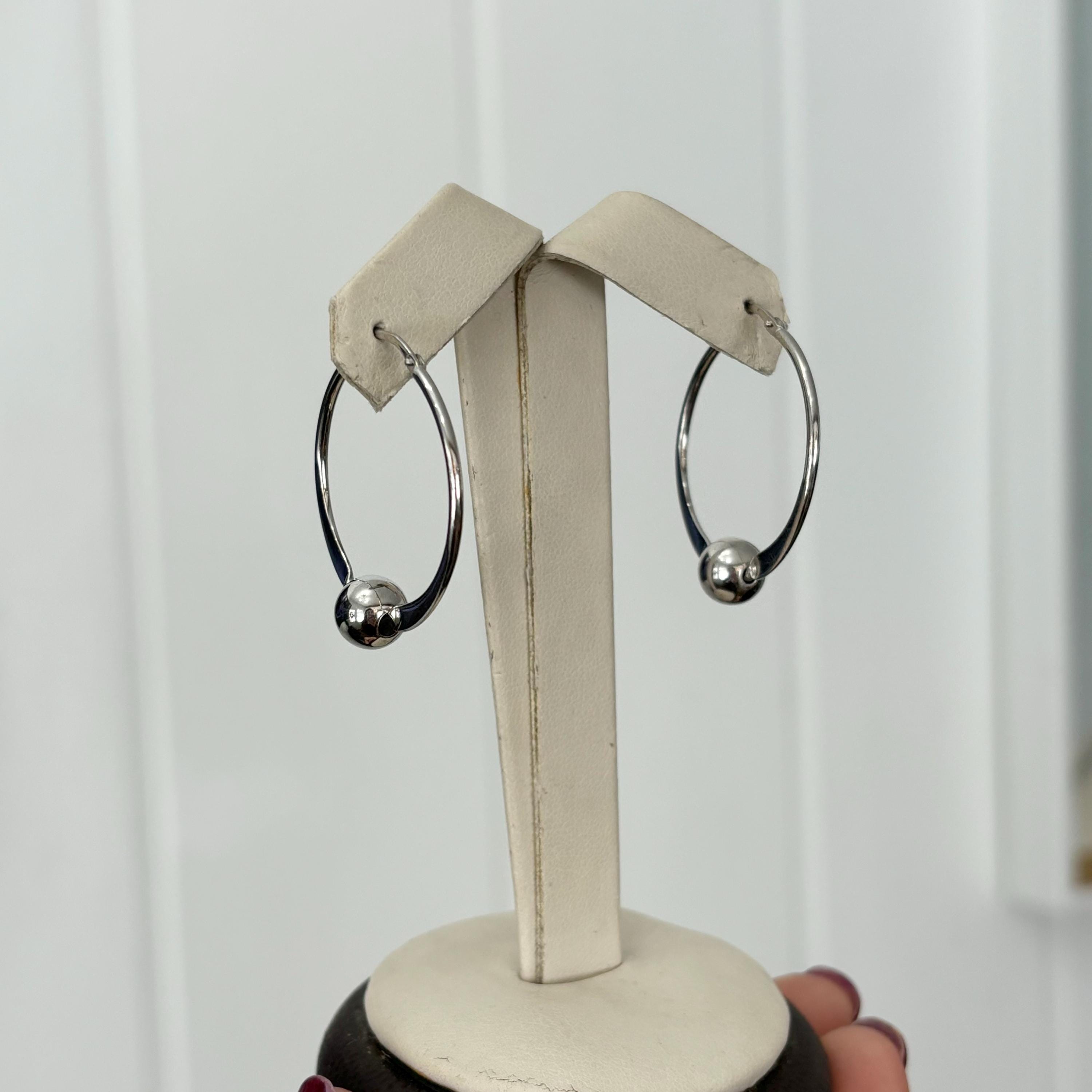 Sterling Silver Ball ahead Round Hoop Earrings 31mm