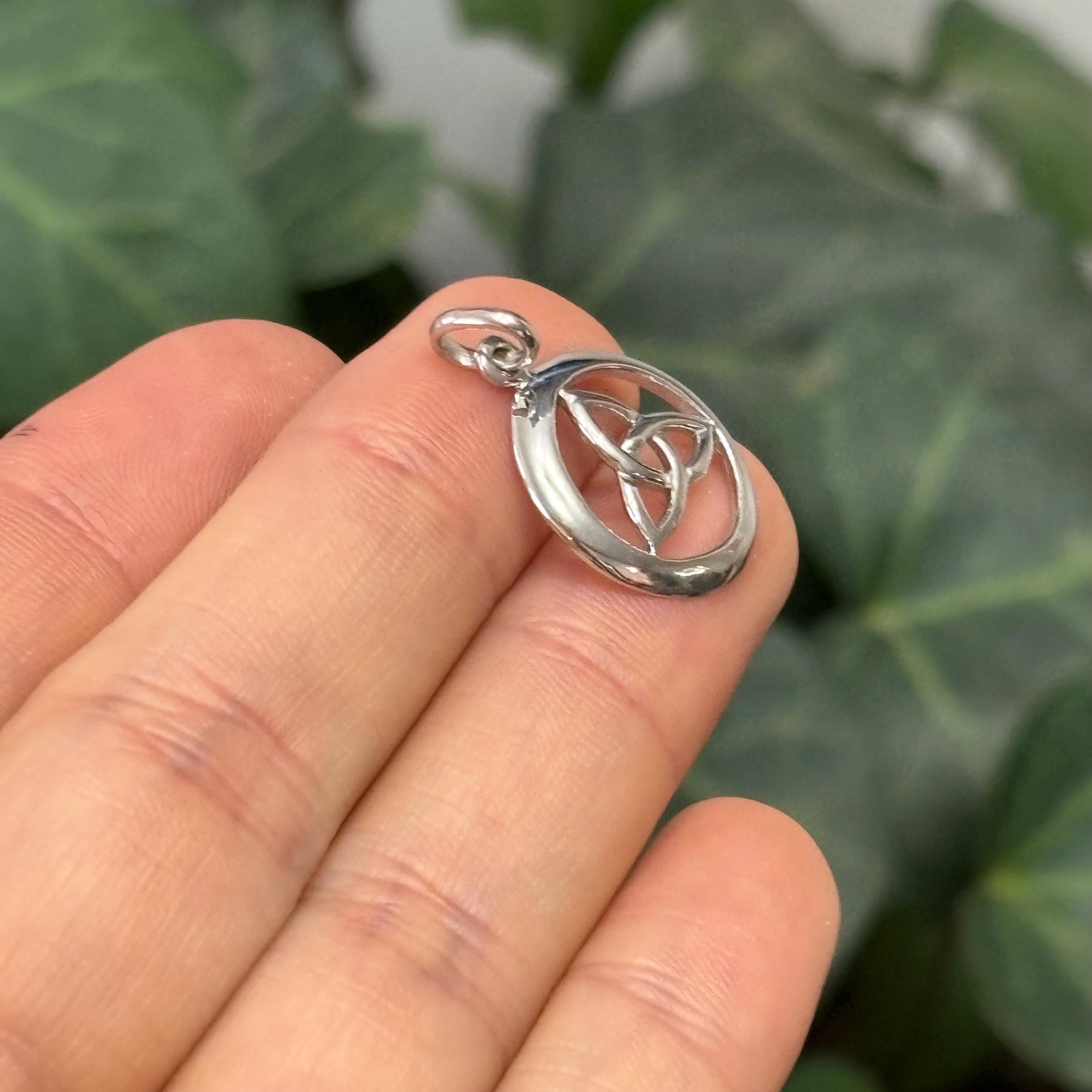 Sterling Silver Celtic Trinity Knot Circle Charm Pendant