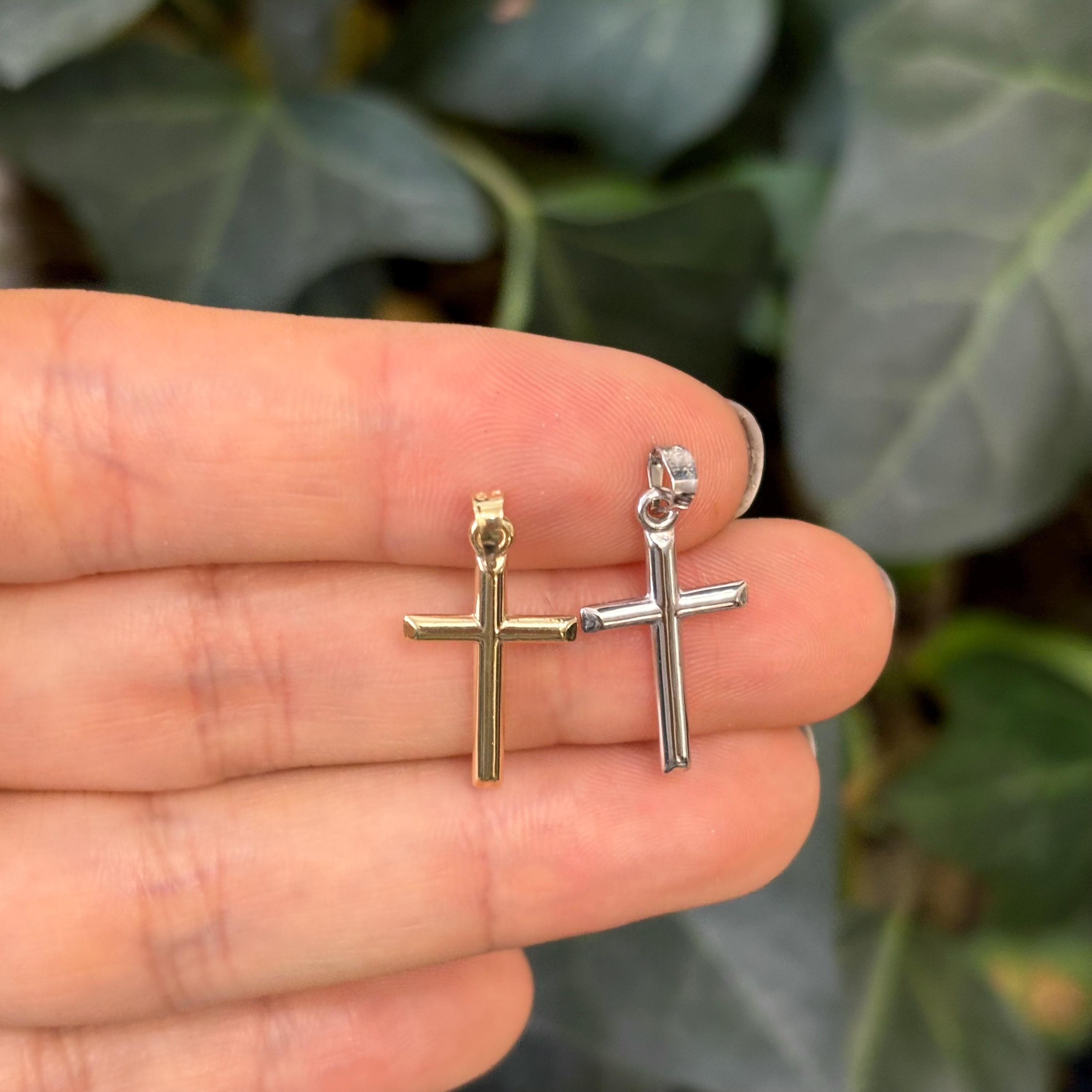 14k Gold Simple Cross Charm Pendant