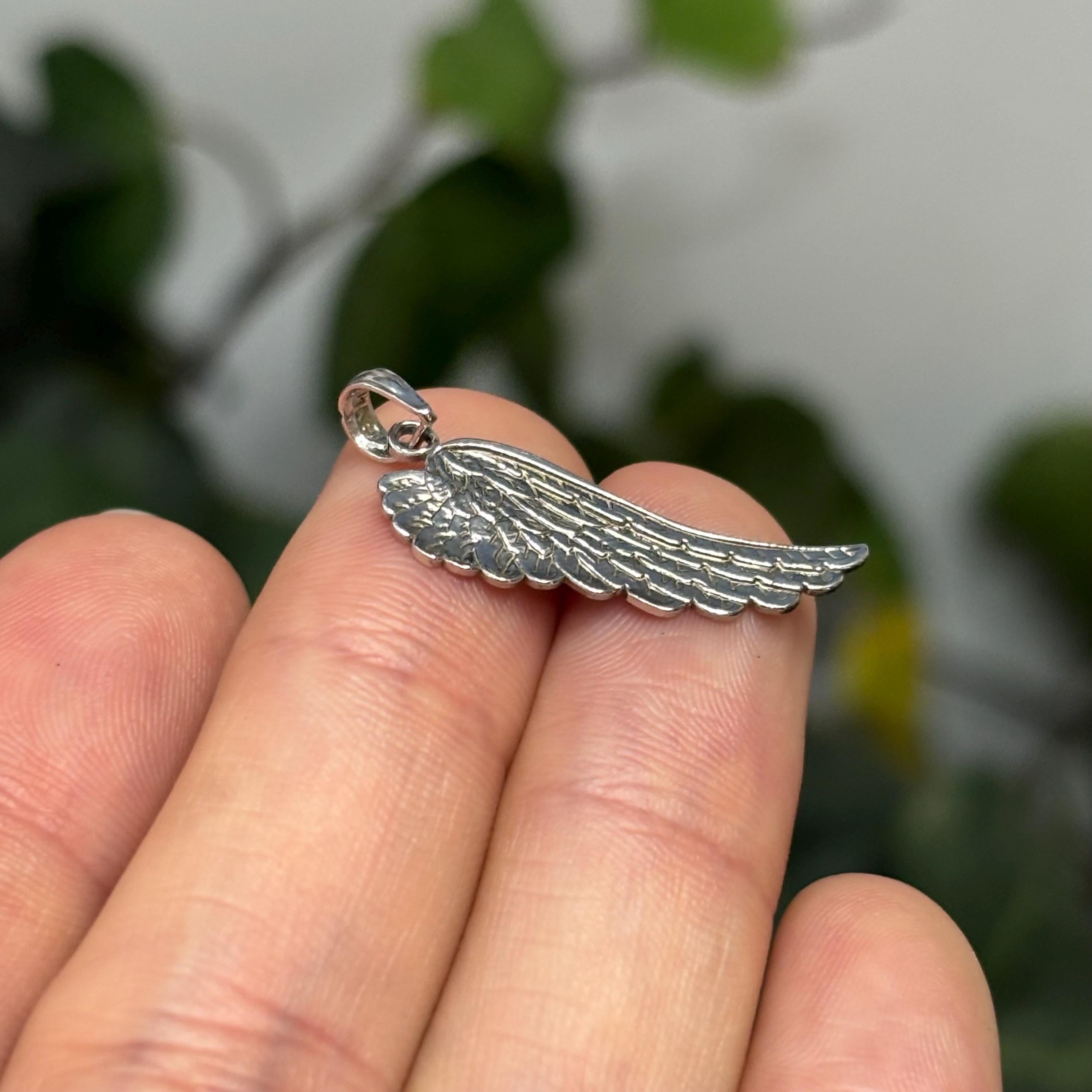 14k White Gold Angel Wing Charm Pendant