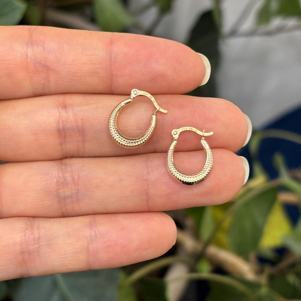 10k Gold Scalloped Round Mini Hoop Earrings