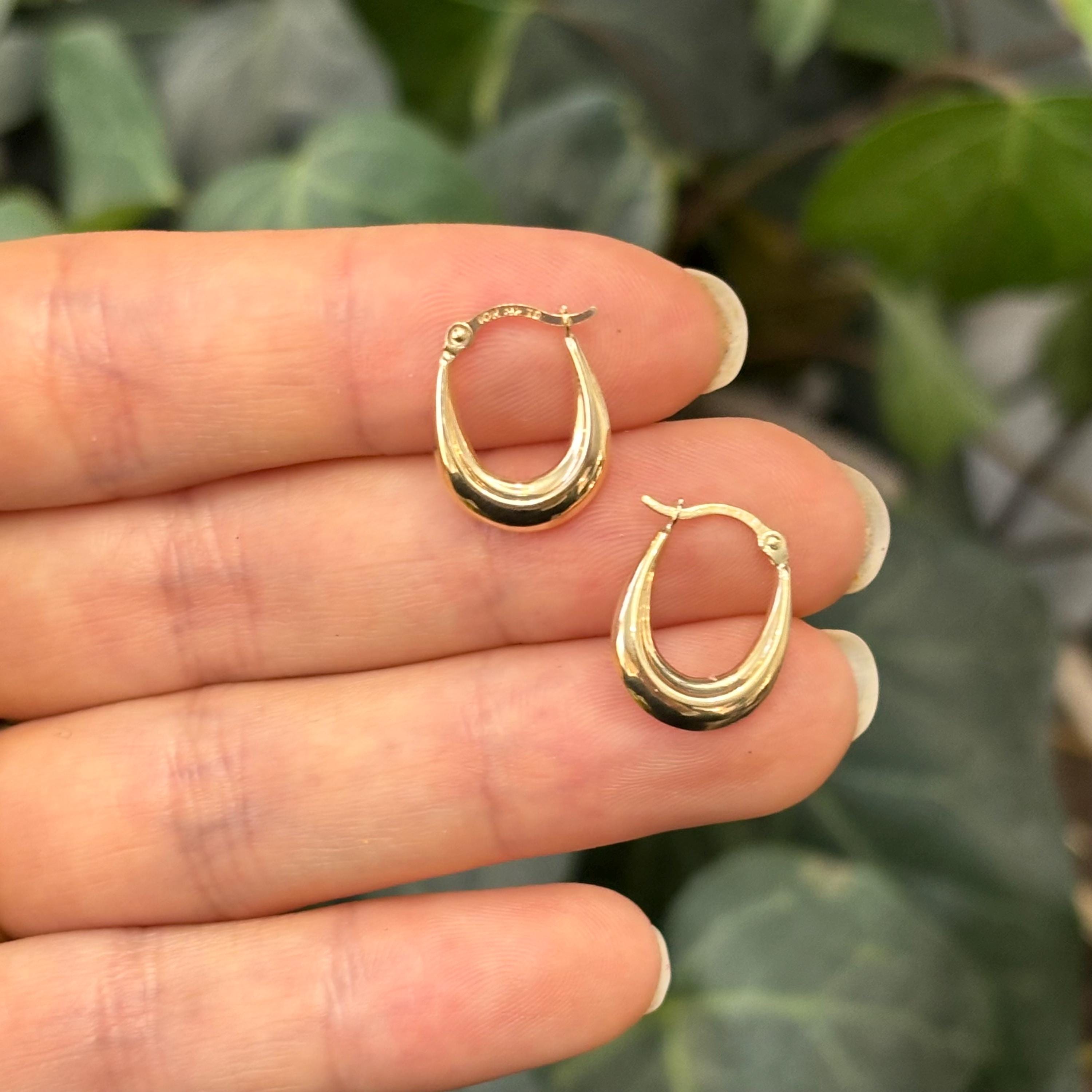 10k Gold Oval Textured Mini SINGLE (1) Hoop Earring