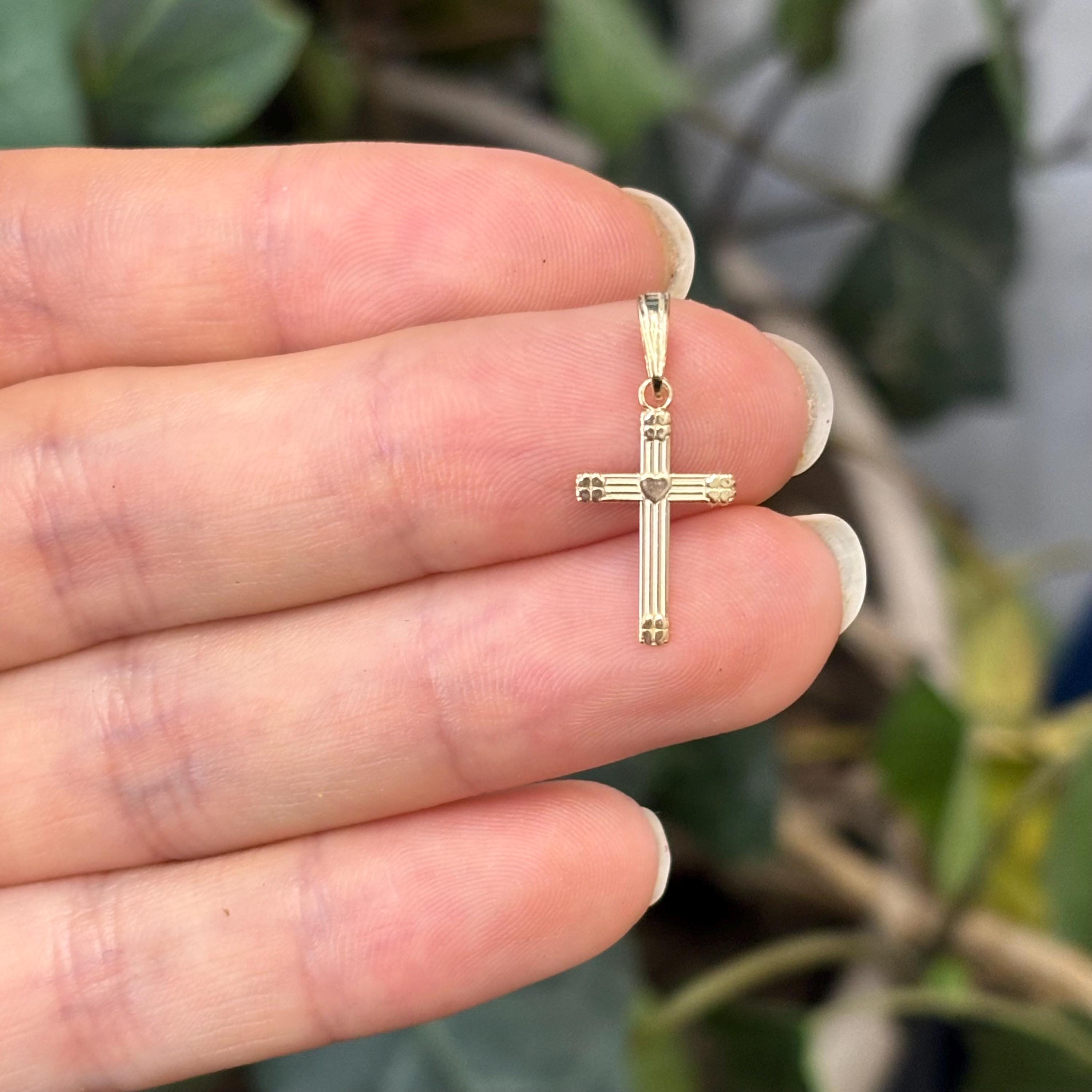 10k Heart and Clover Cross Mini Charm Pendant