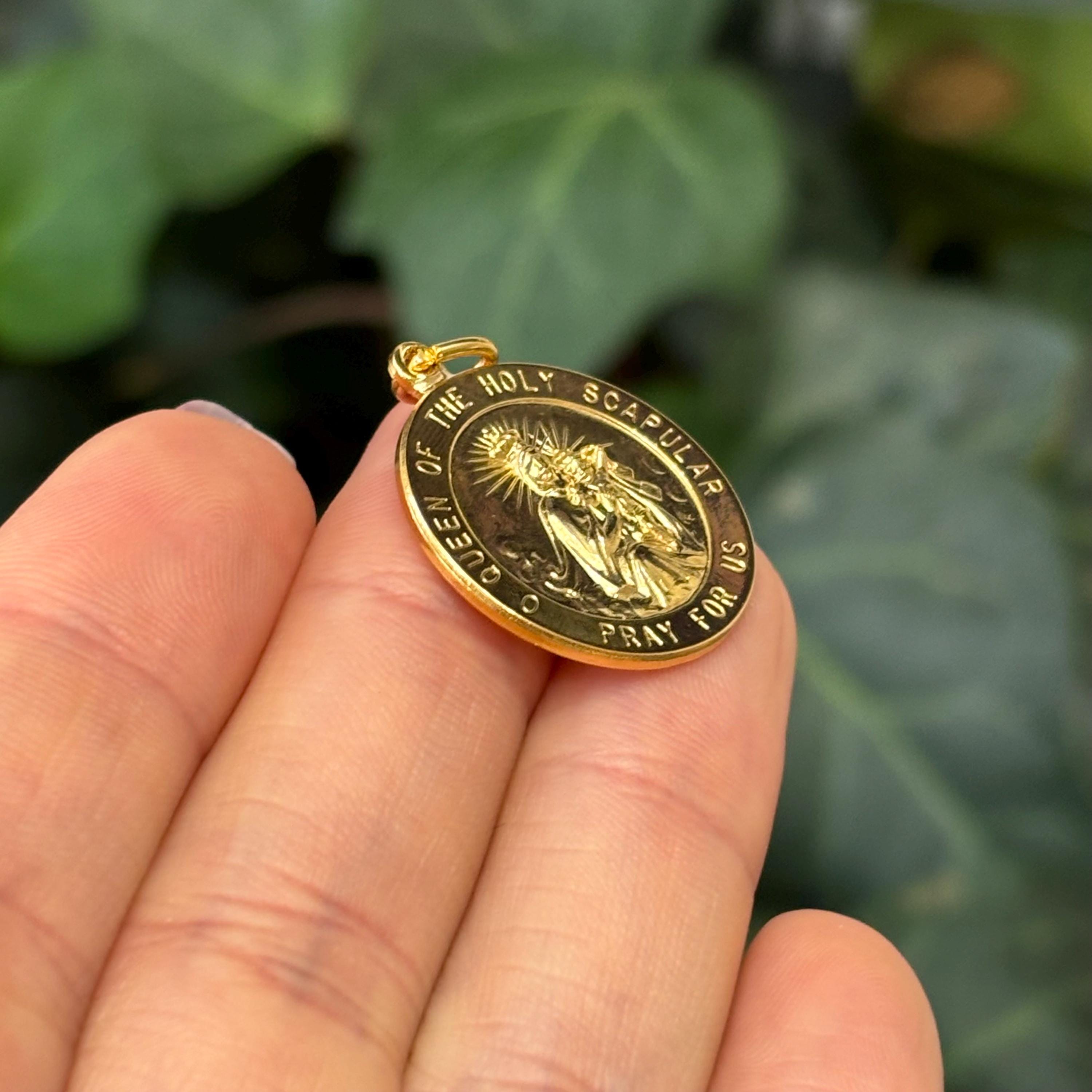 24k Yellow Gold-Plated Sterling Silver Queen of Holy Scapular Medal Round Pendant 22mm