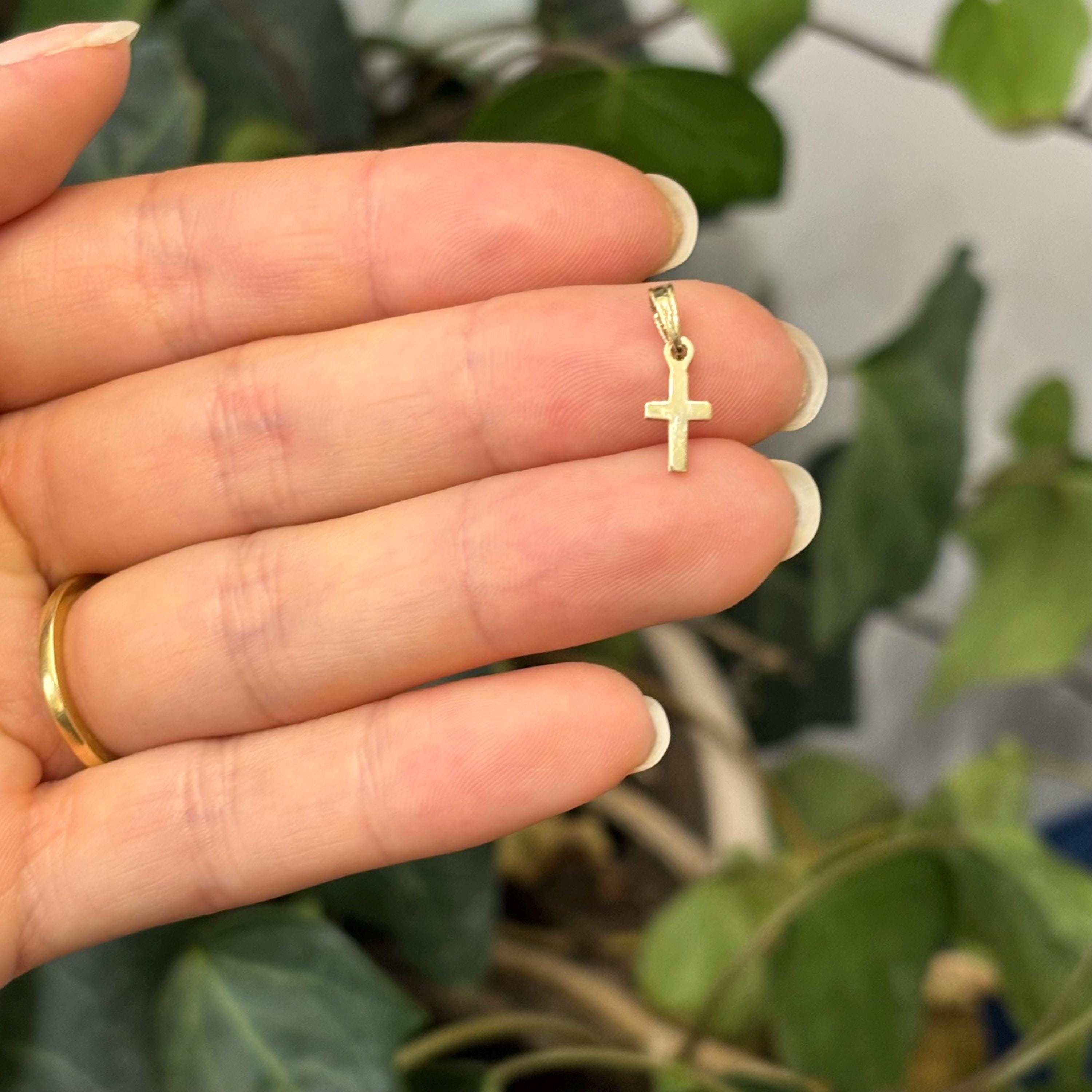 10k Gold Simple Cross Mini Charm Pendant