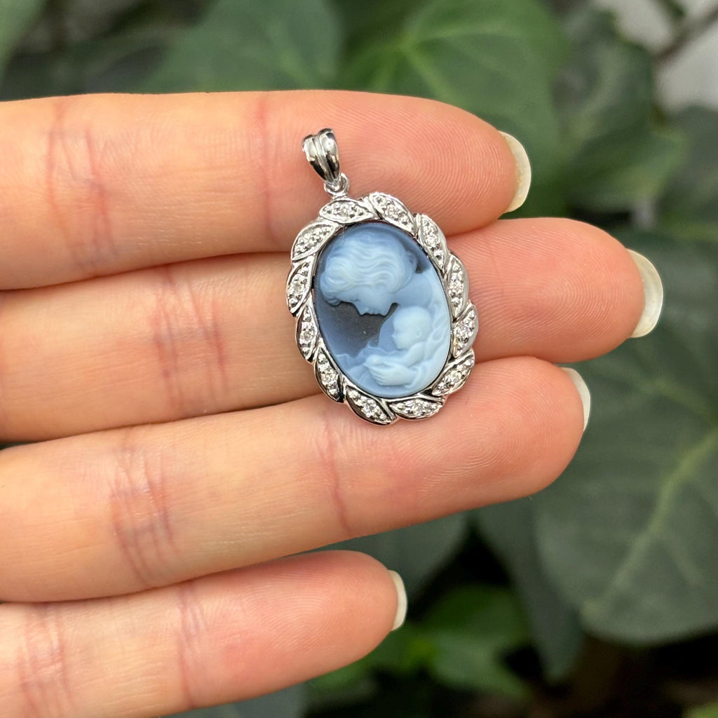 14k White Gold Blue Agate Cameo Mother and Child Oval Diamond Pendant