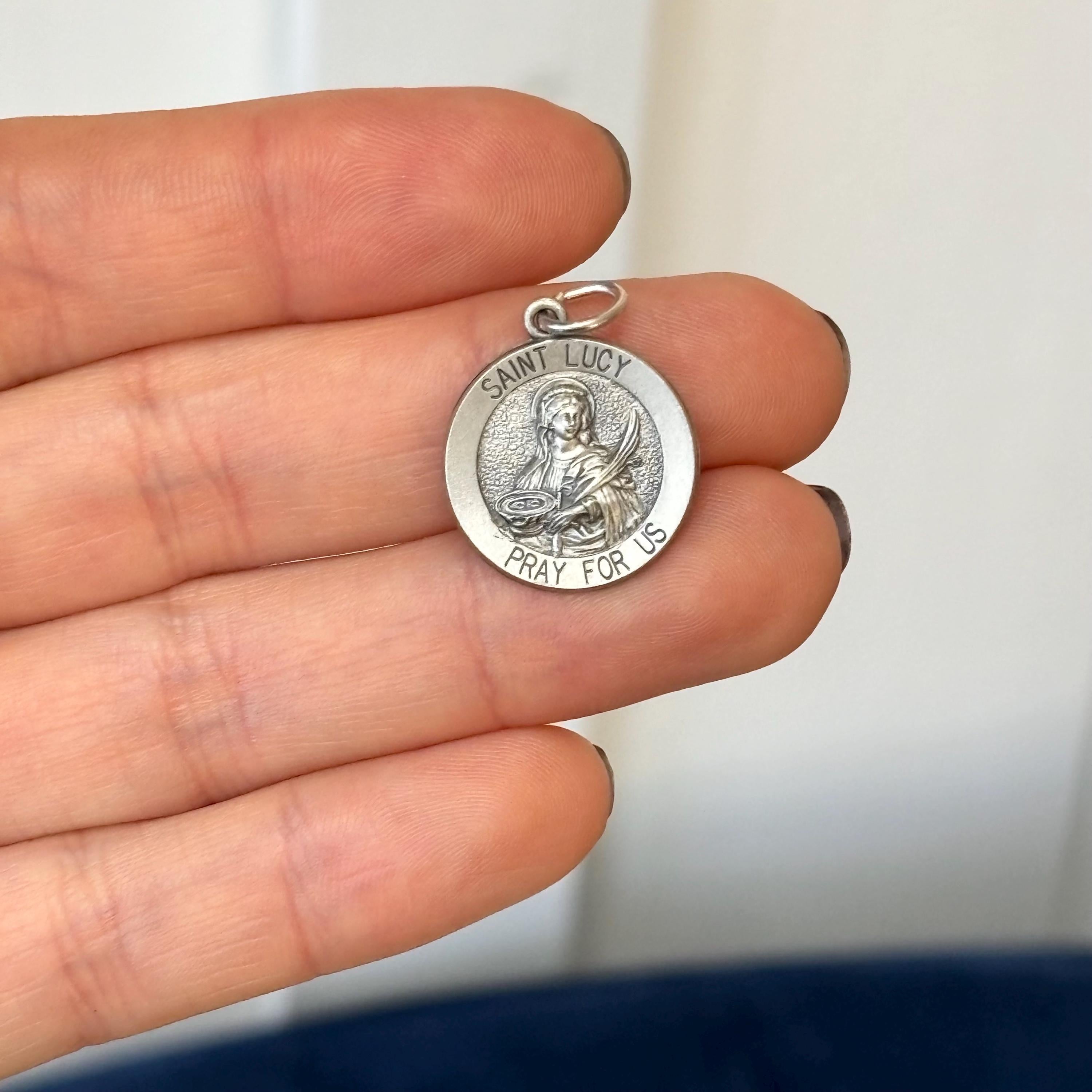 Sterling Silver Antiqued St Lucy Round Medal Pendant 18mm