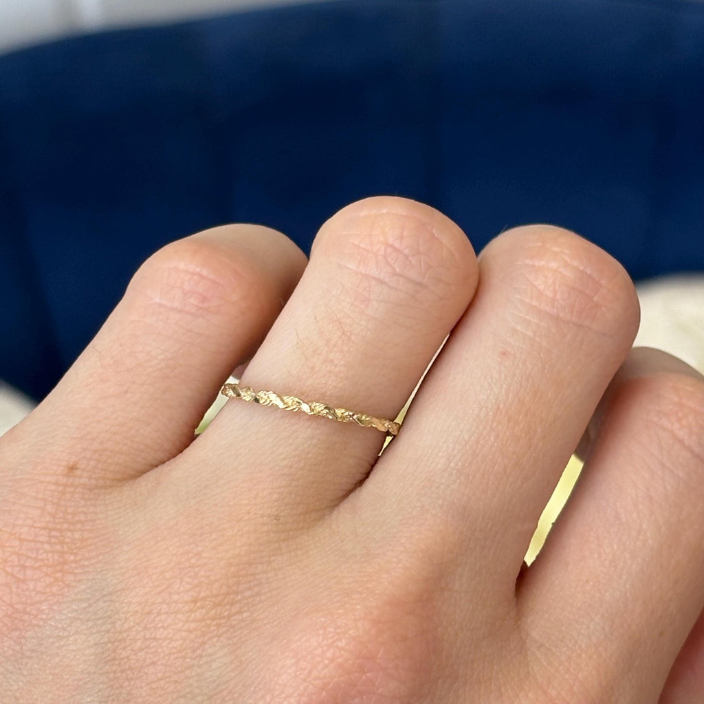 14k Gold Diamond-cut Rope Chain Band Ring