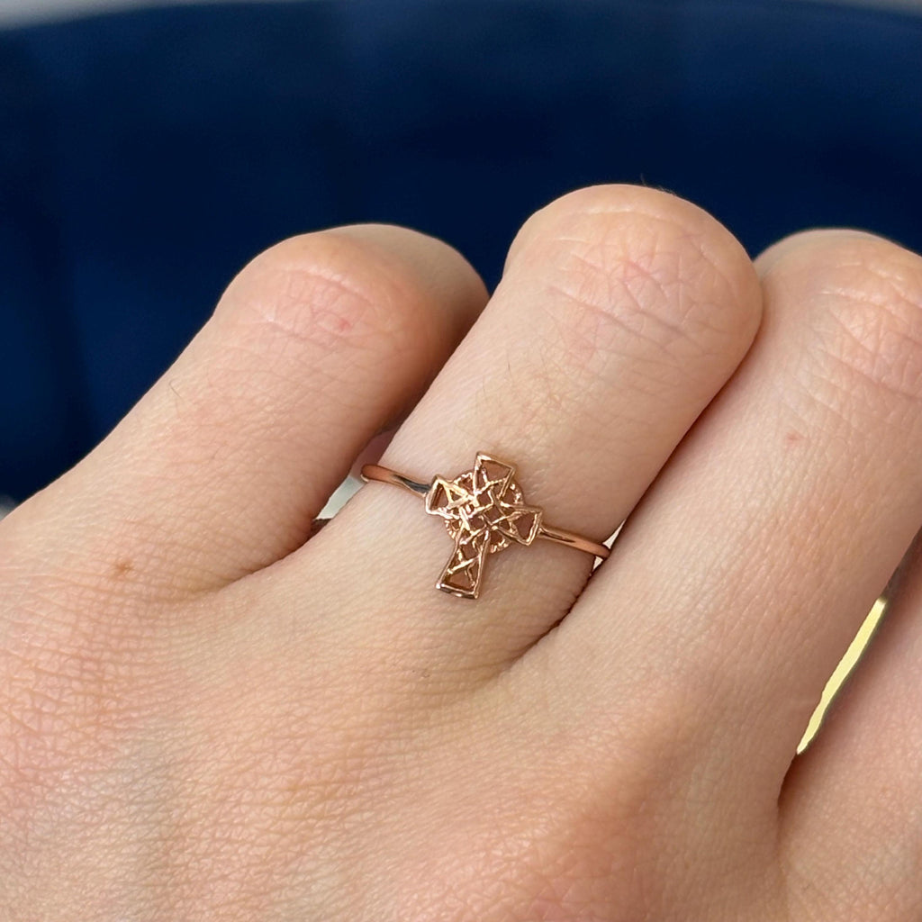 14k Rose Gold Celtic Knot  Irish Cross Ring