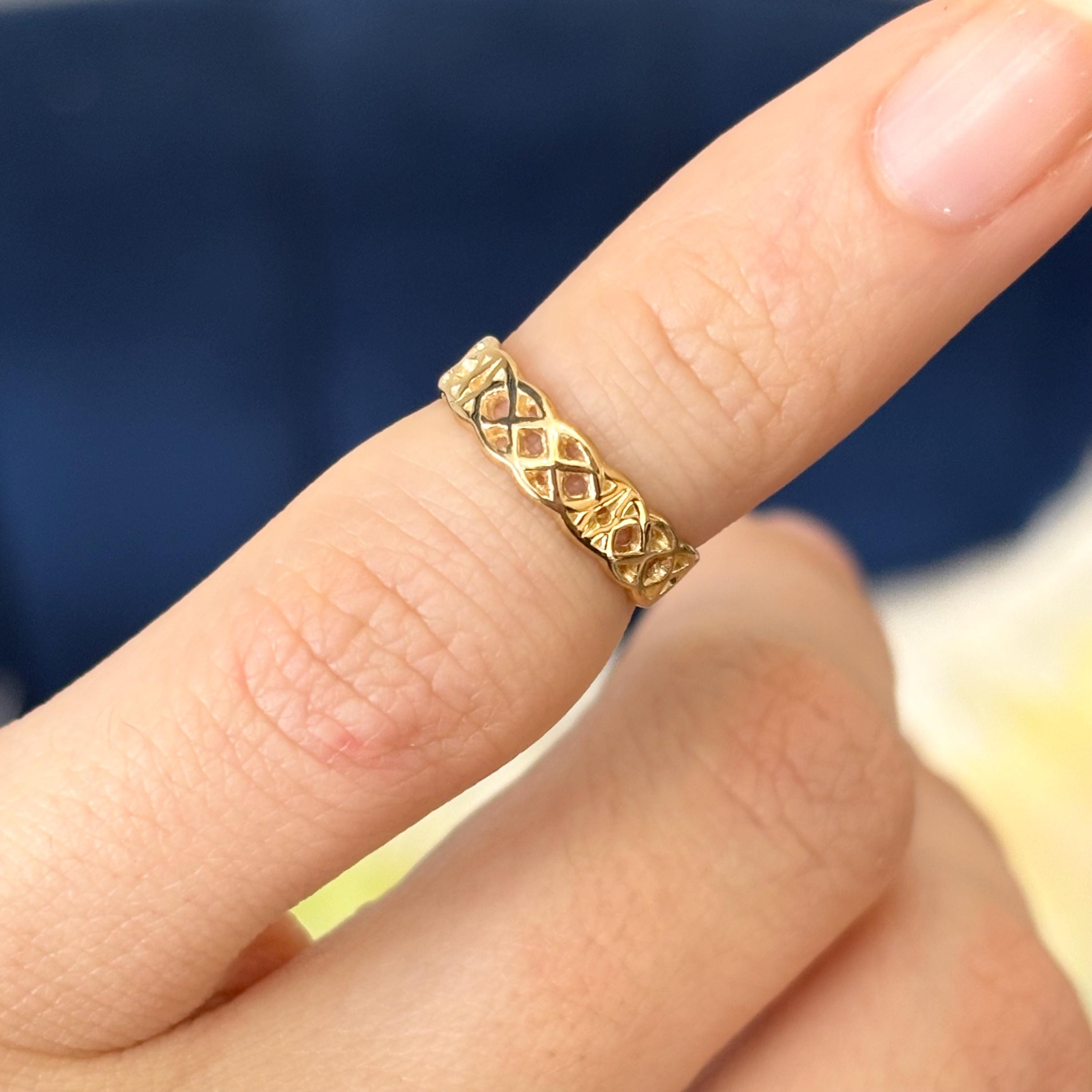 14k Gold Polished Celtic Trinity Knot Toe Ring