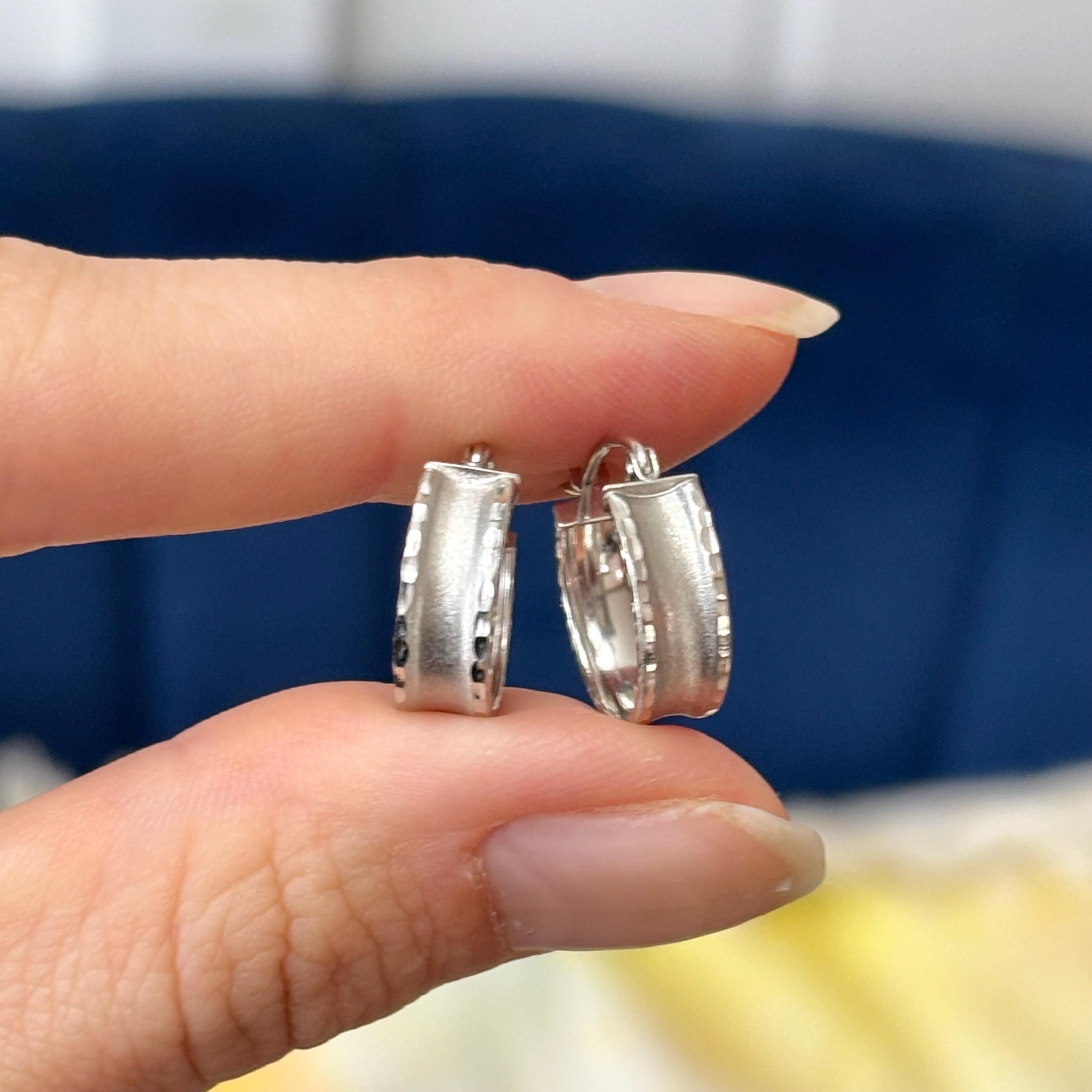 10k White Gold Satin and Diamond-cut Hoop Earrings