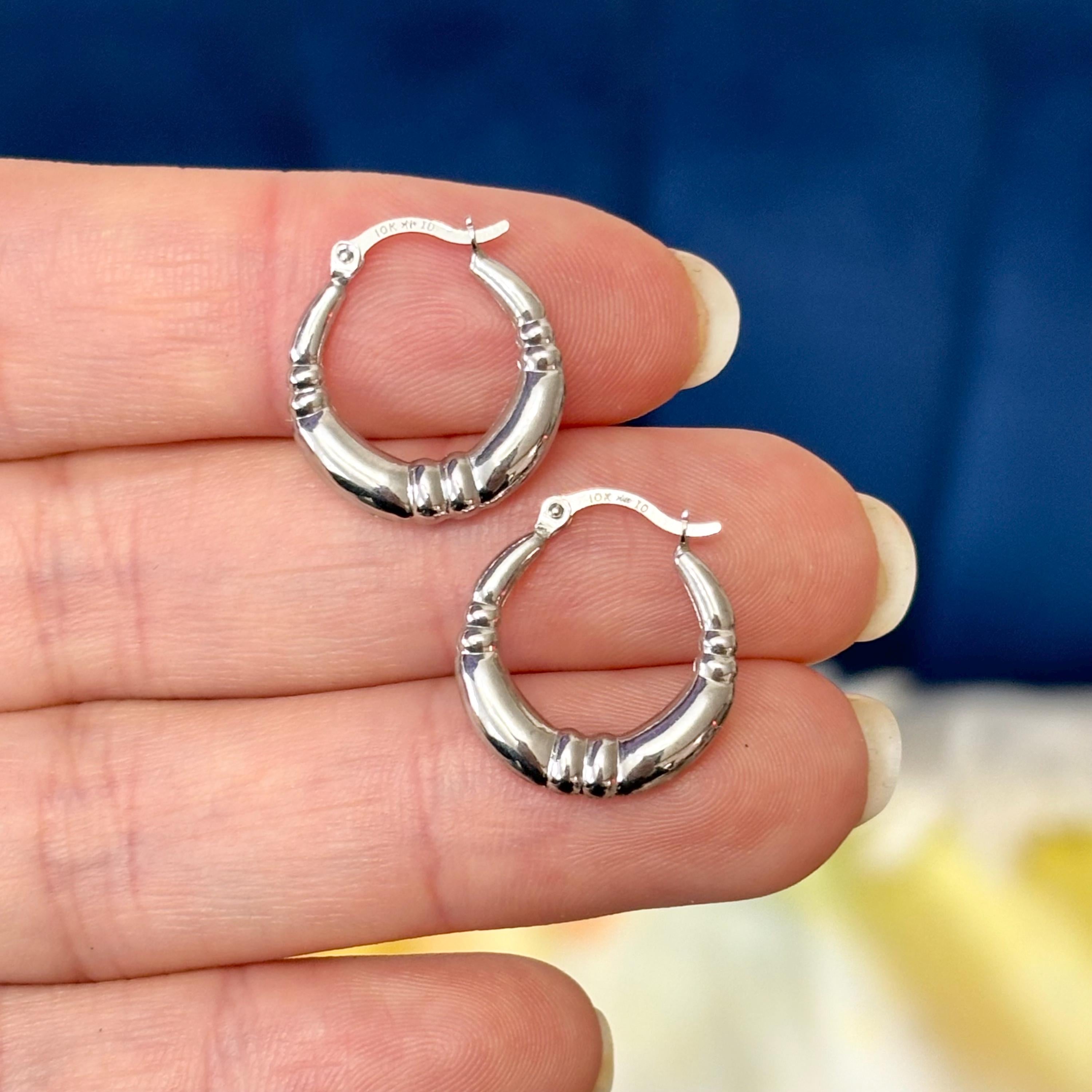 10k White Gold Polished Tapered Hoop Earrings