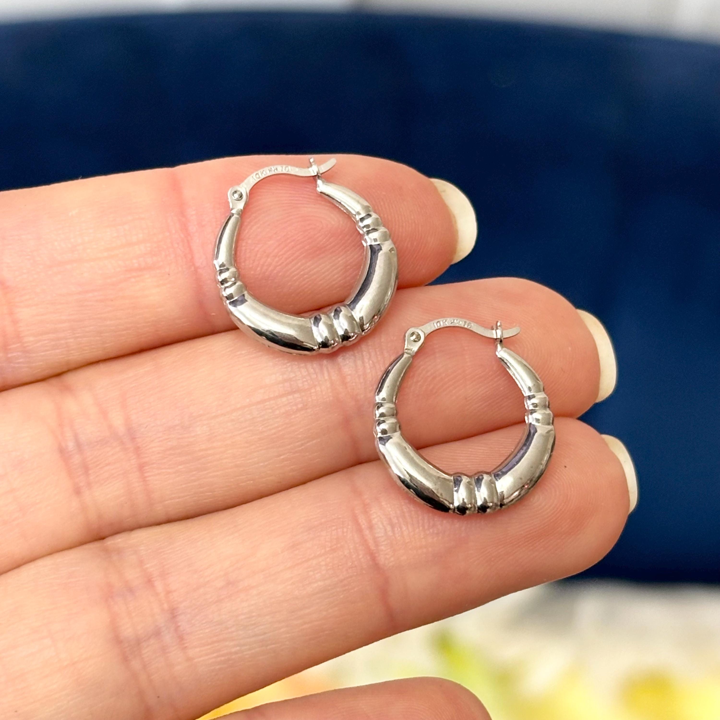 10k White Gold Polished Tapered Hoop Earrings