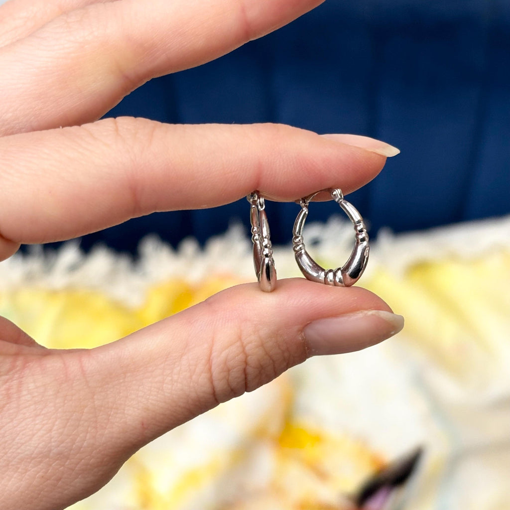 10k White Gold Polished Tapered Hoop Earrings