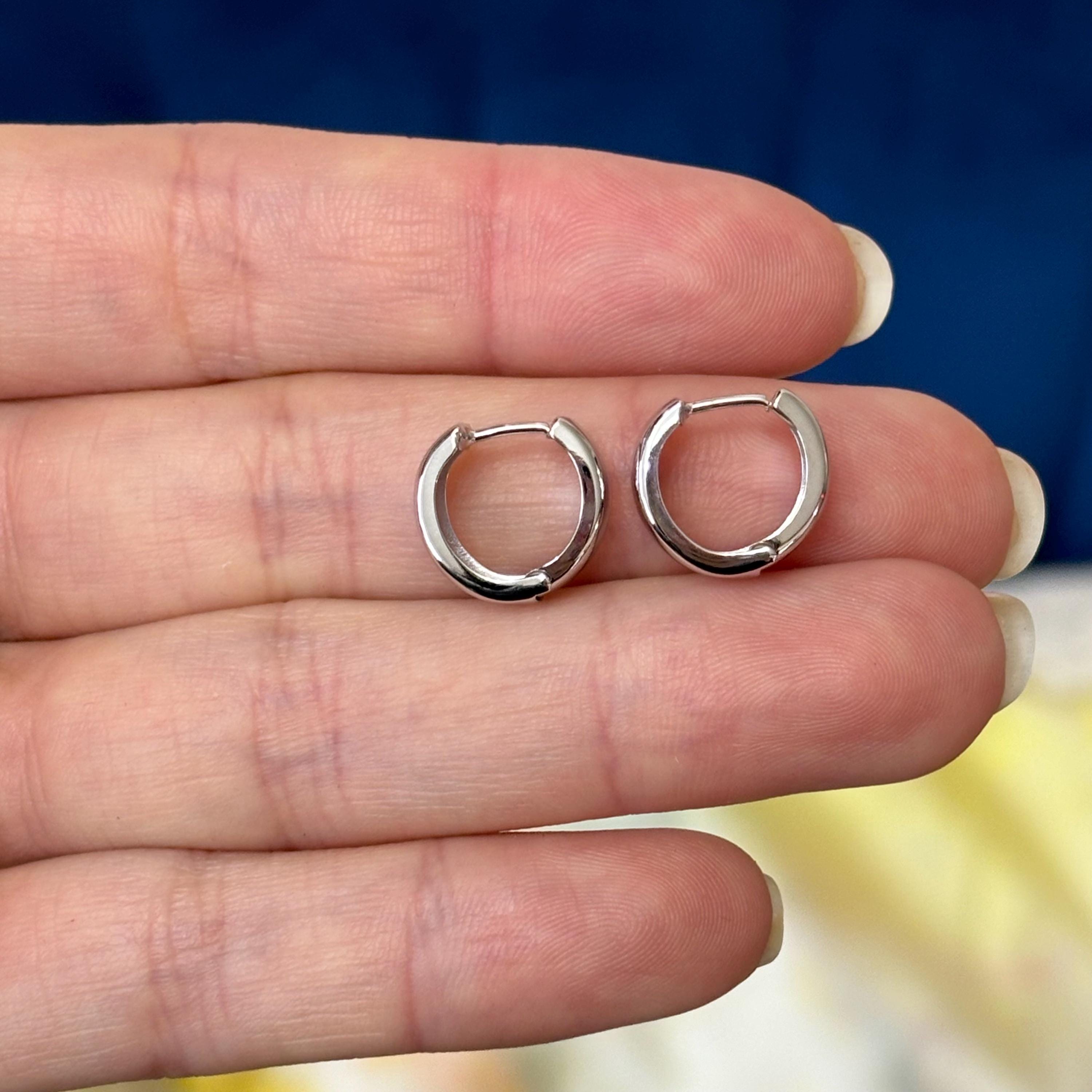 14k White Gold Hinged Hoop Earrings