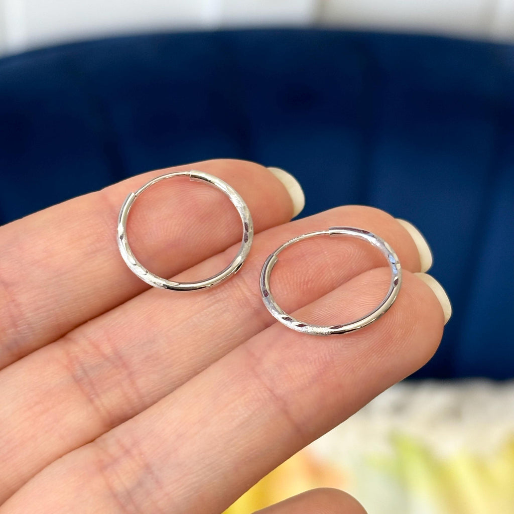 10k White Gold Diamond-cut Endless Hoop Earrings
