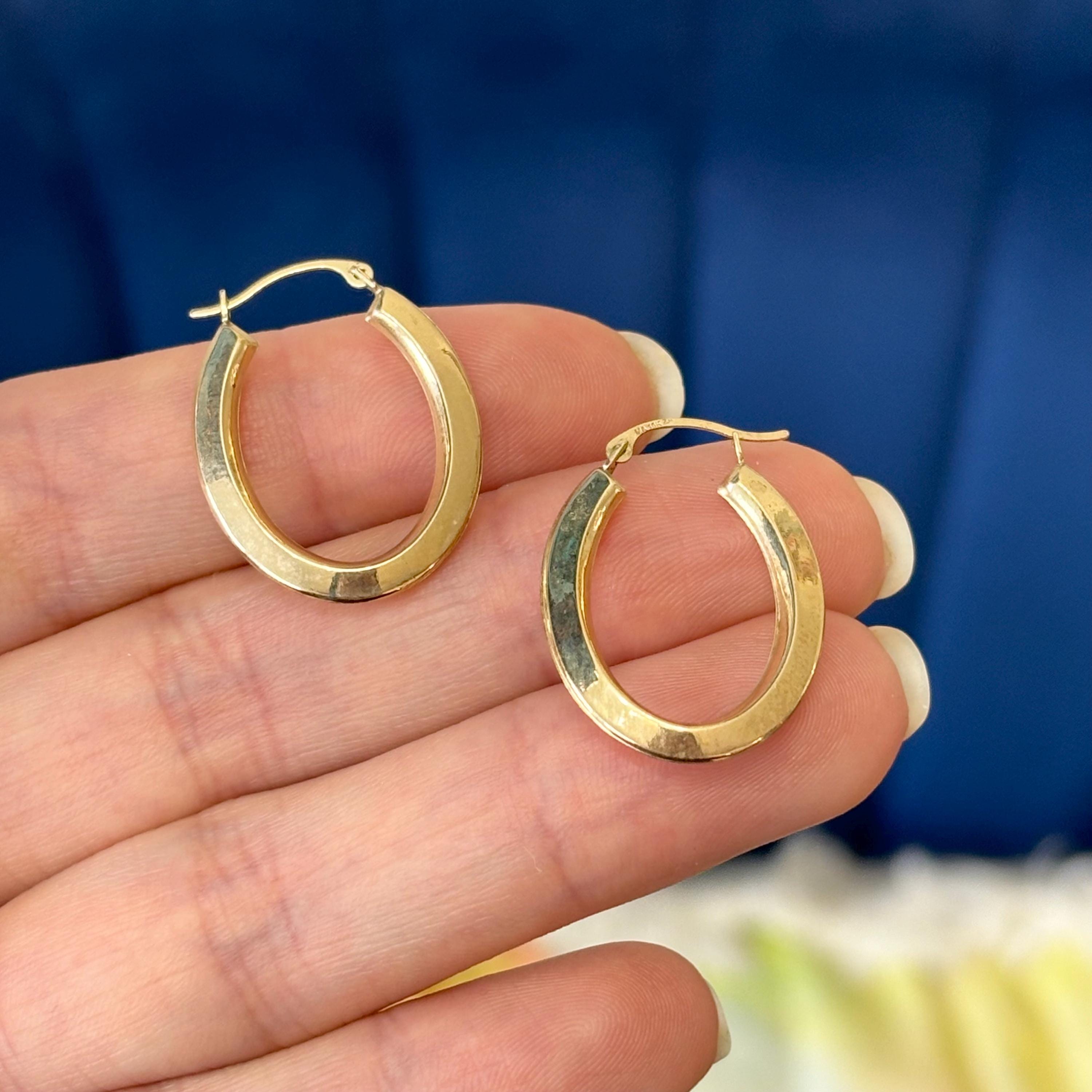 10k Gold Knife-edge Oval Hoop Earrings