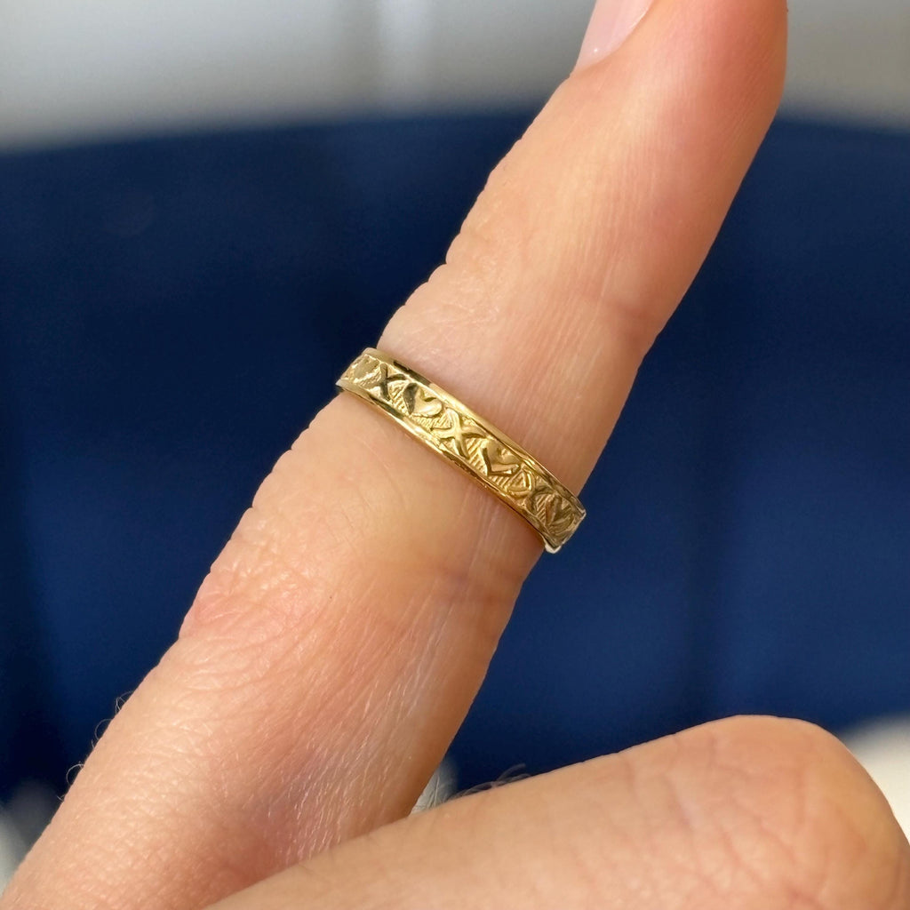 14k Carved X and Heart Design Open Band Adjustable Toe Ring