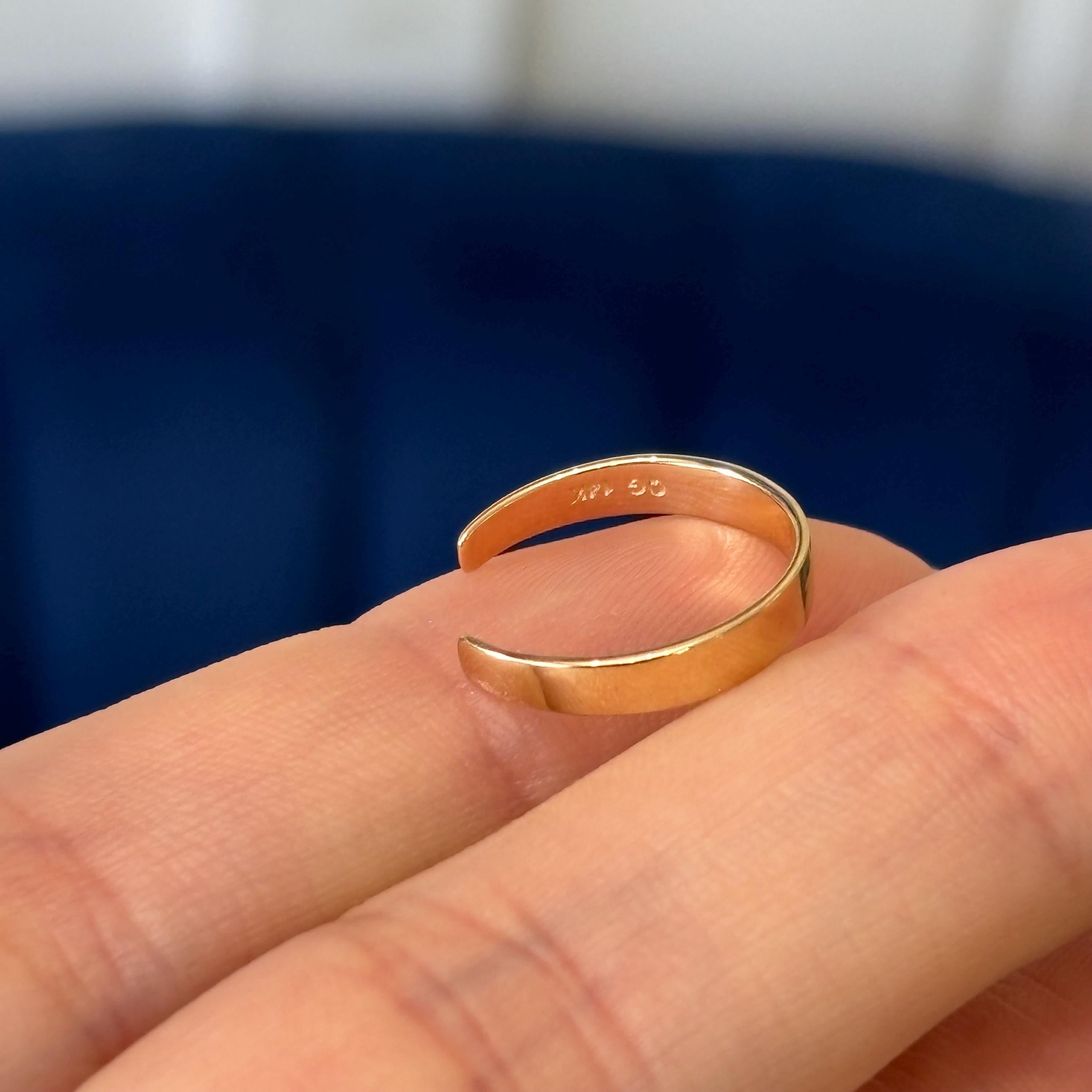 14k Gold  Adjustable Smooth Polished Band Toe Ring