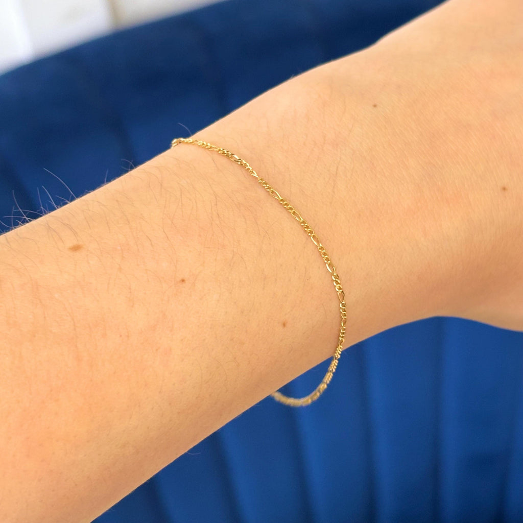10k Yellow Gold Flat Figaro Chain Bracelet