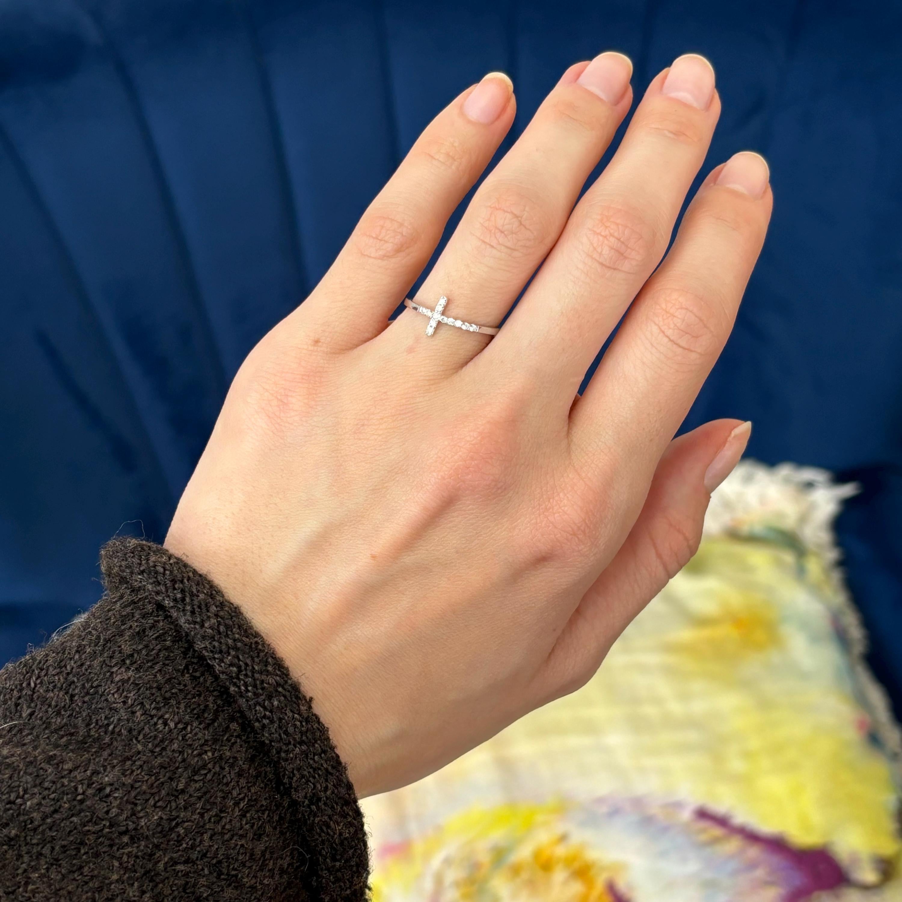 Sterling Silver Rhodium-plated CZ Sideways Cross Ring  Size 7