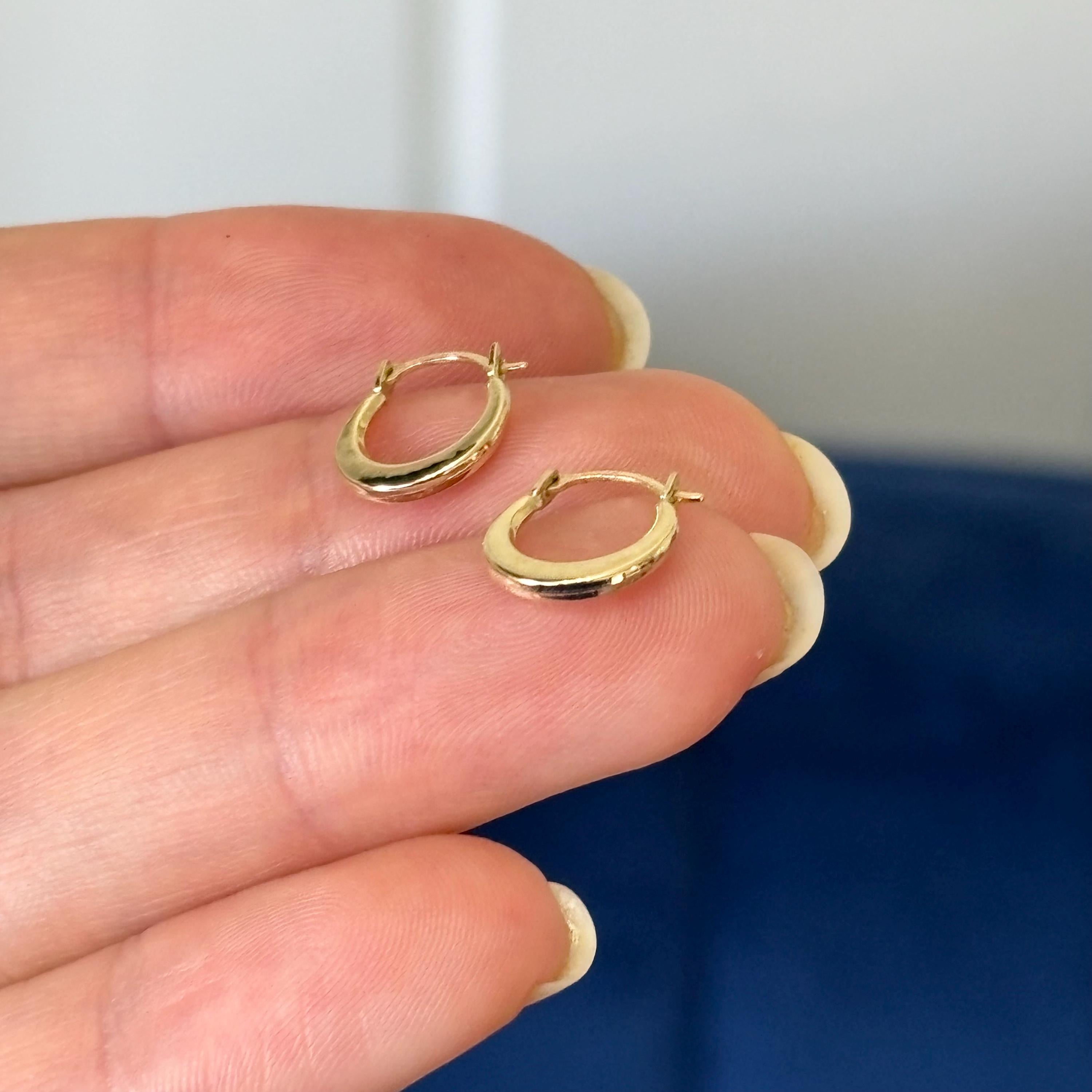 14k Gold Small Hoop Earrings